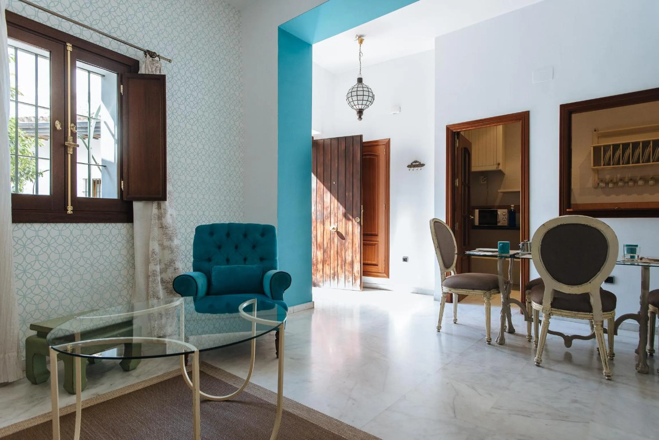 Dining area in Singular Corral de San José