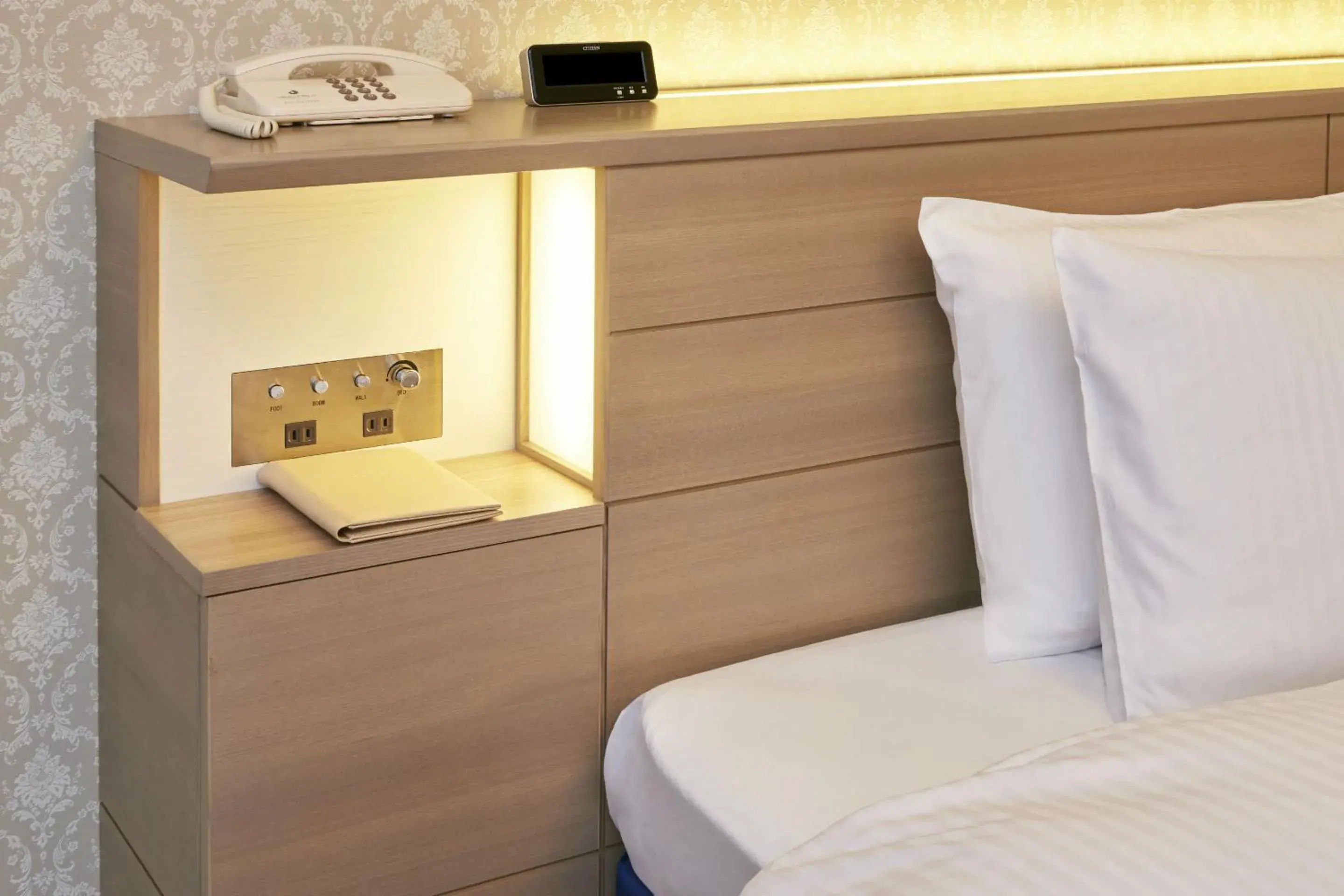 Photo of the whole room, Bed in Hotel Okura Tokyo Bay Photo of the whole room, Bed in Hotel Okura Tokyo Bay