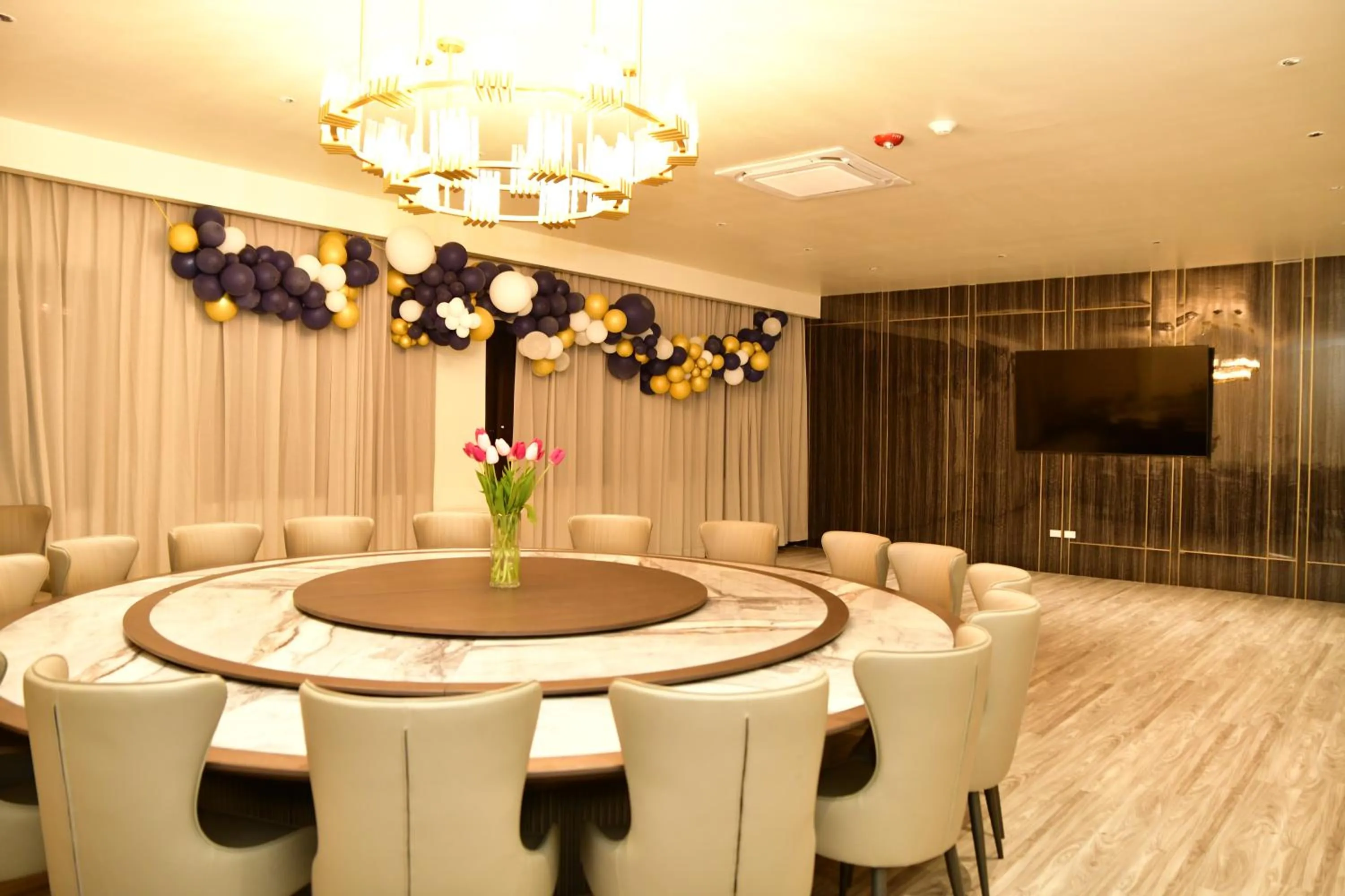 Dining area in Grand Resort & Residences