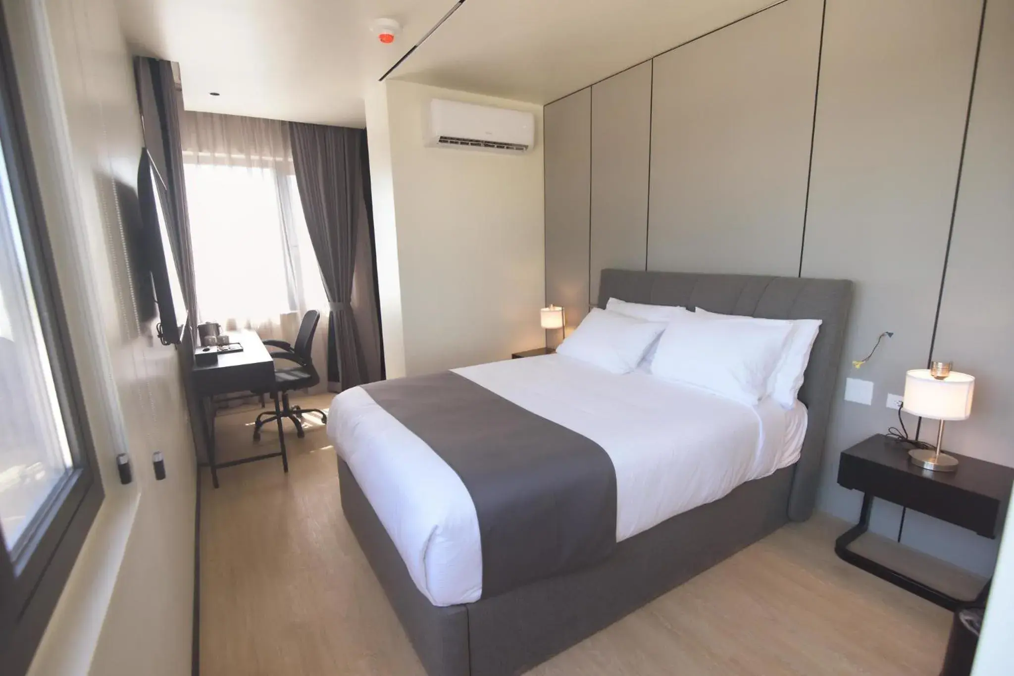 Deluxe Queen Studio - single occupancy in Grand Resort & Residences Deluxe Queen Studio - single occupancy in Grand Resort & Residences