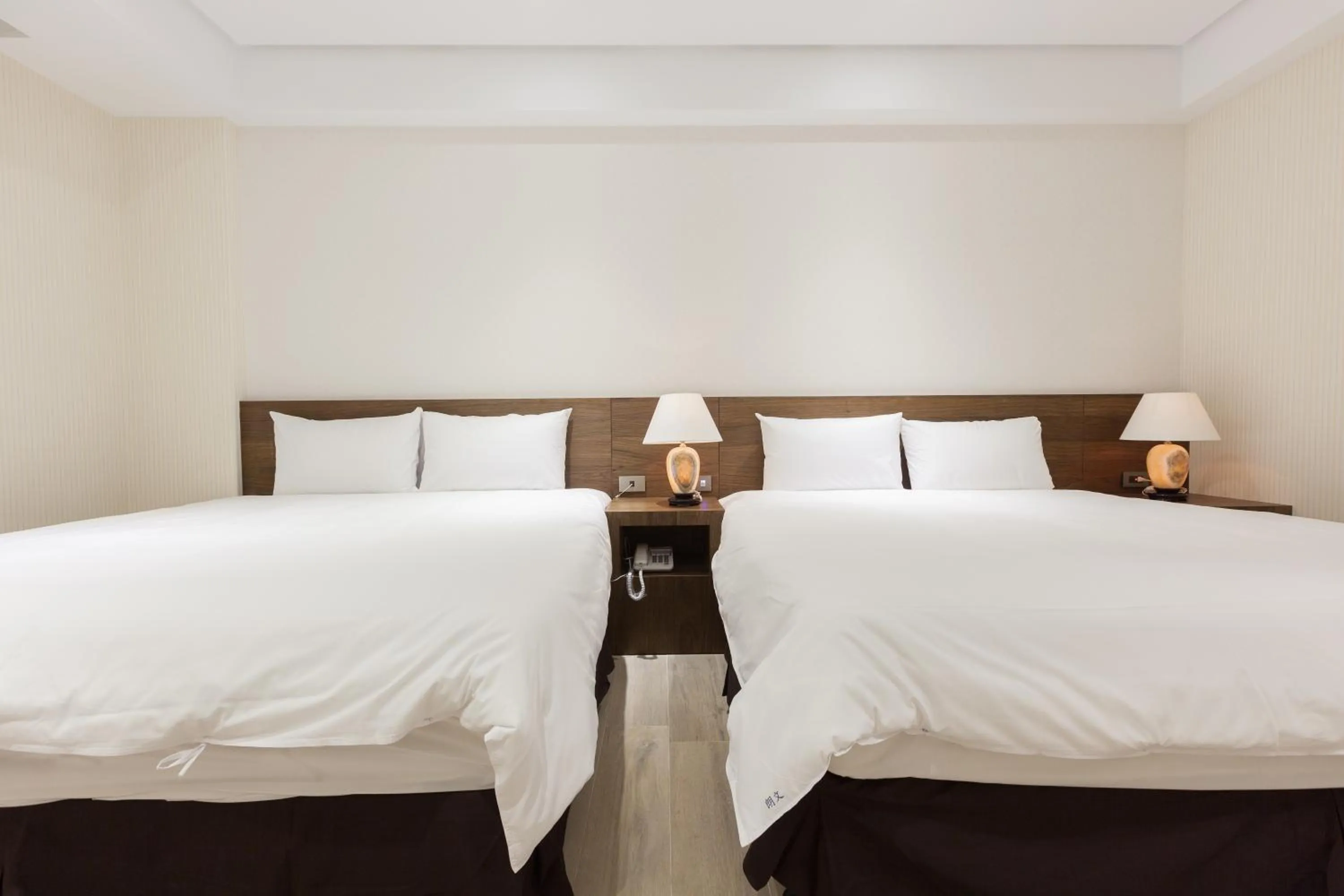 Bed in Lanven Art House