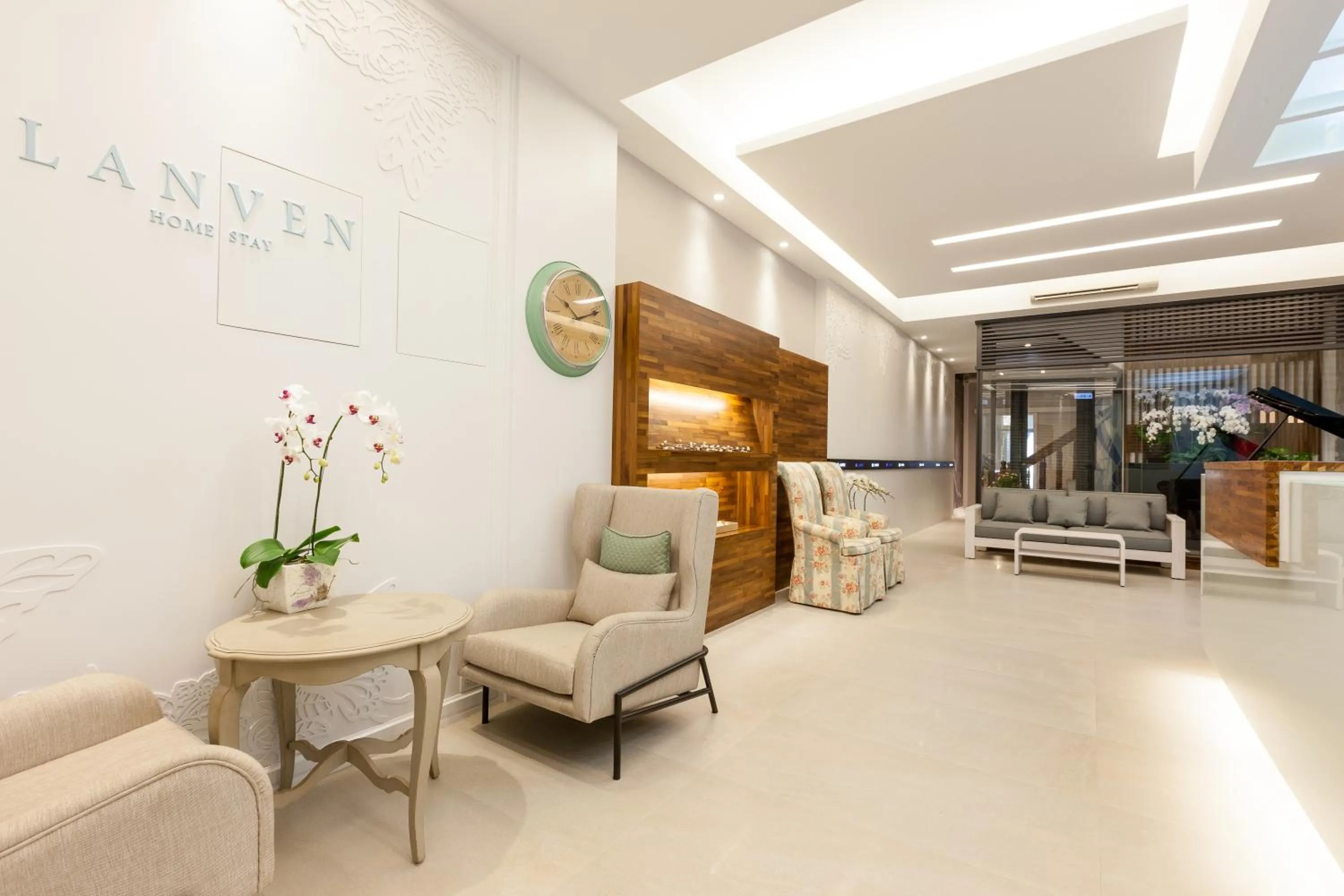 Living room in Lanven Art House