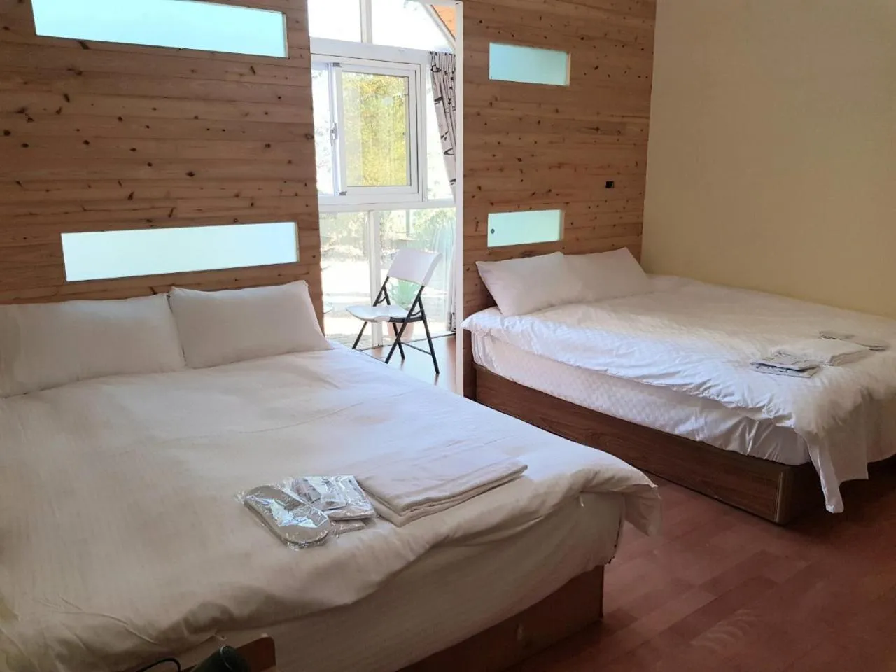 Bed in Qingjing Xiaozhu