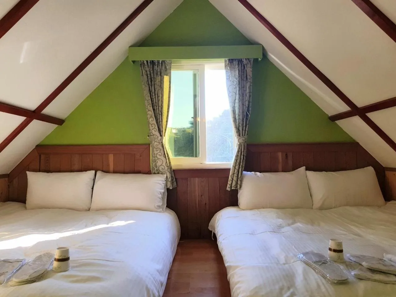 Bed in Qingjing Xiaozhu