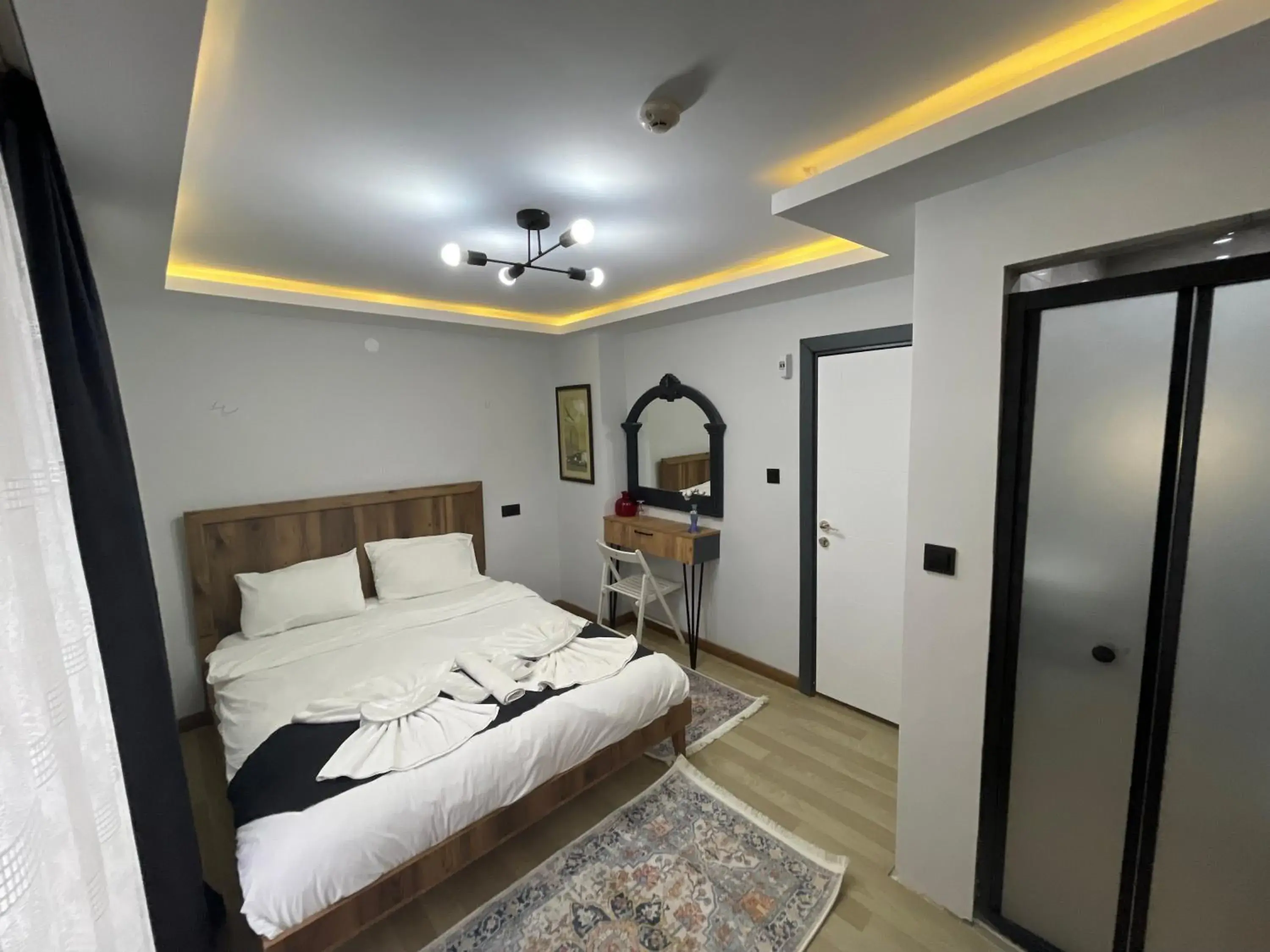 Bed in Deluxe Valeria Bed in Deluxe Valeria