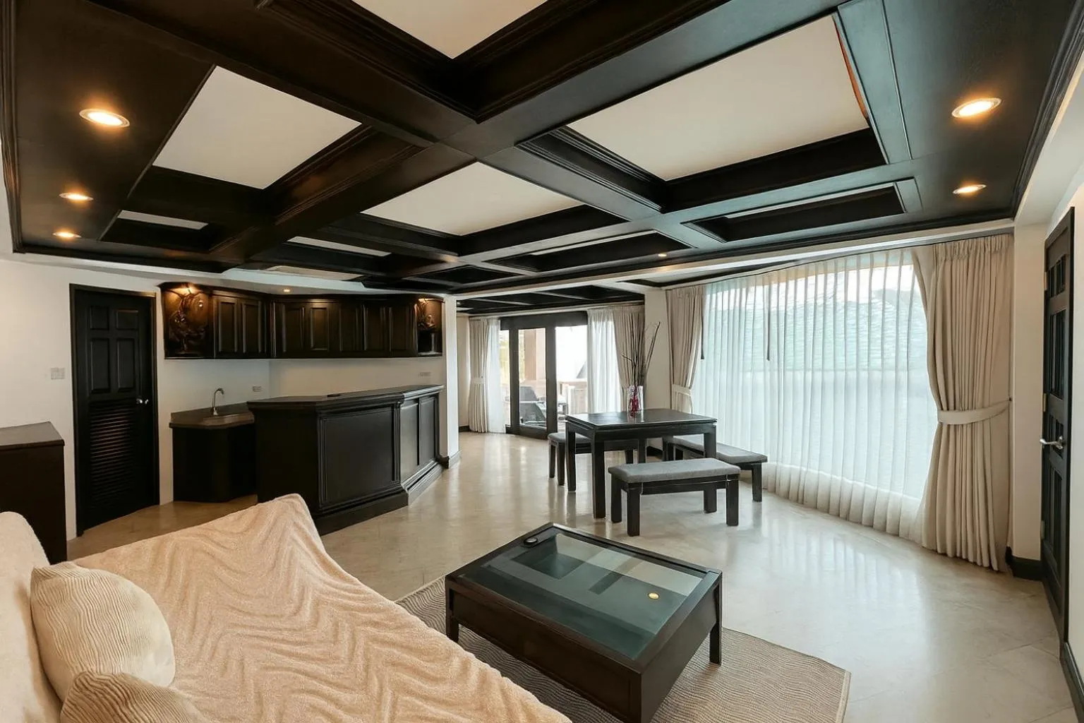 The Taksim Royal Beach Hotel