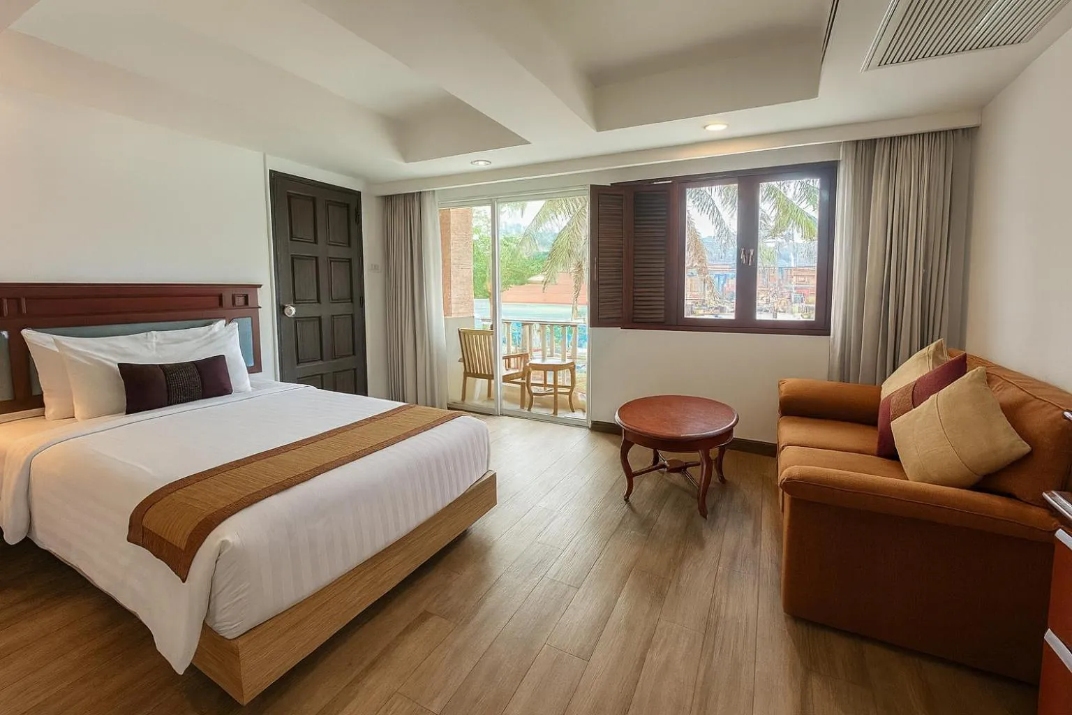 Standard Double Room in The Taksim Royal Beach Hotel