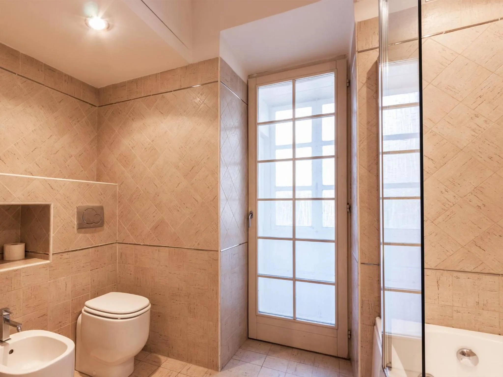 Bathroom in La Piccola Maison