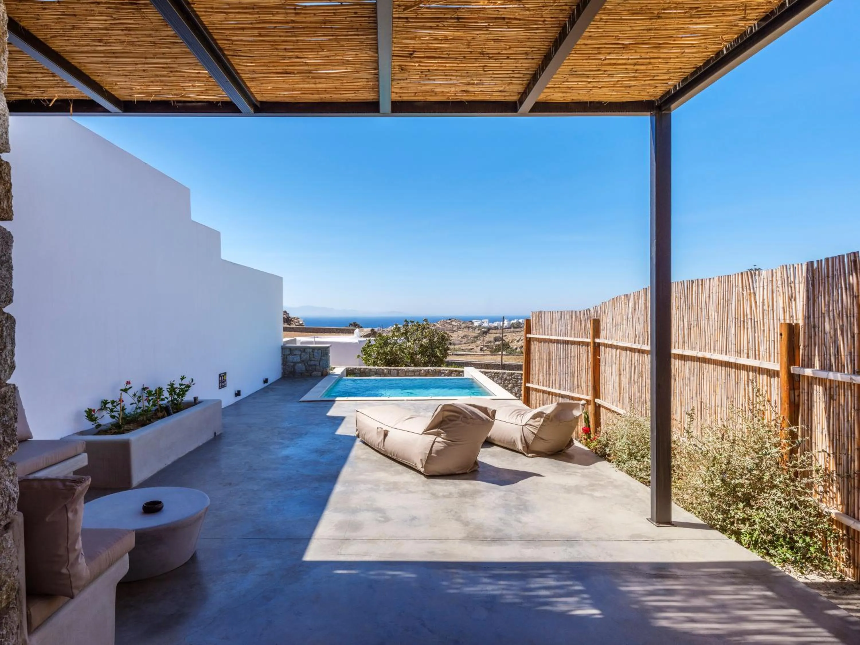 Swimming pool in Evi Suites & Villas