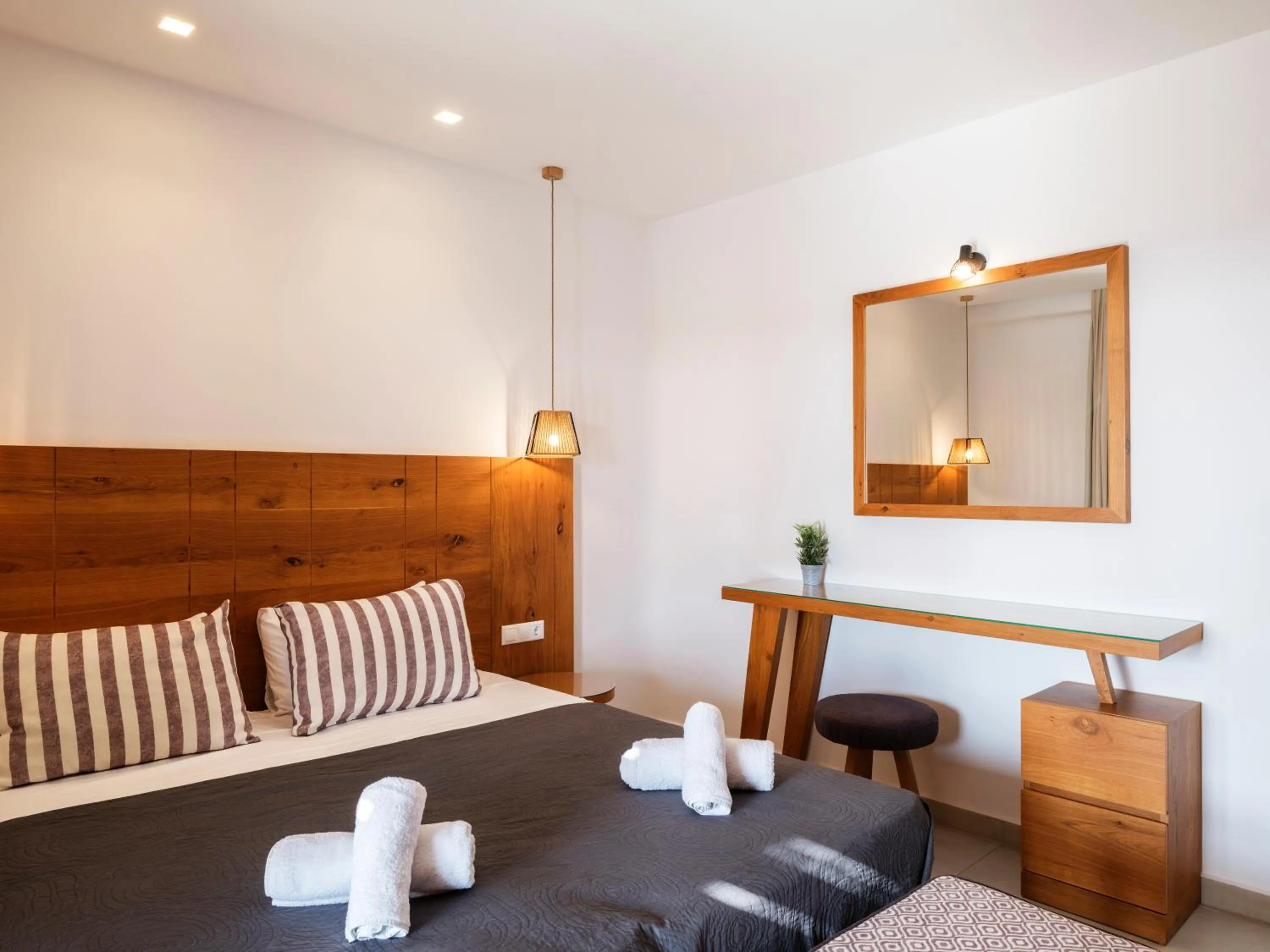 Bed in Evi Suites & Villas