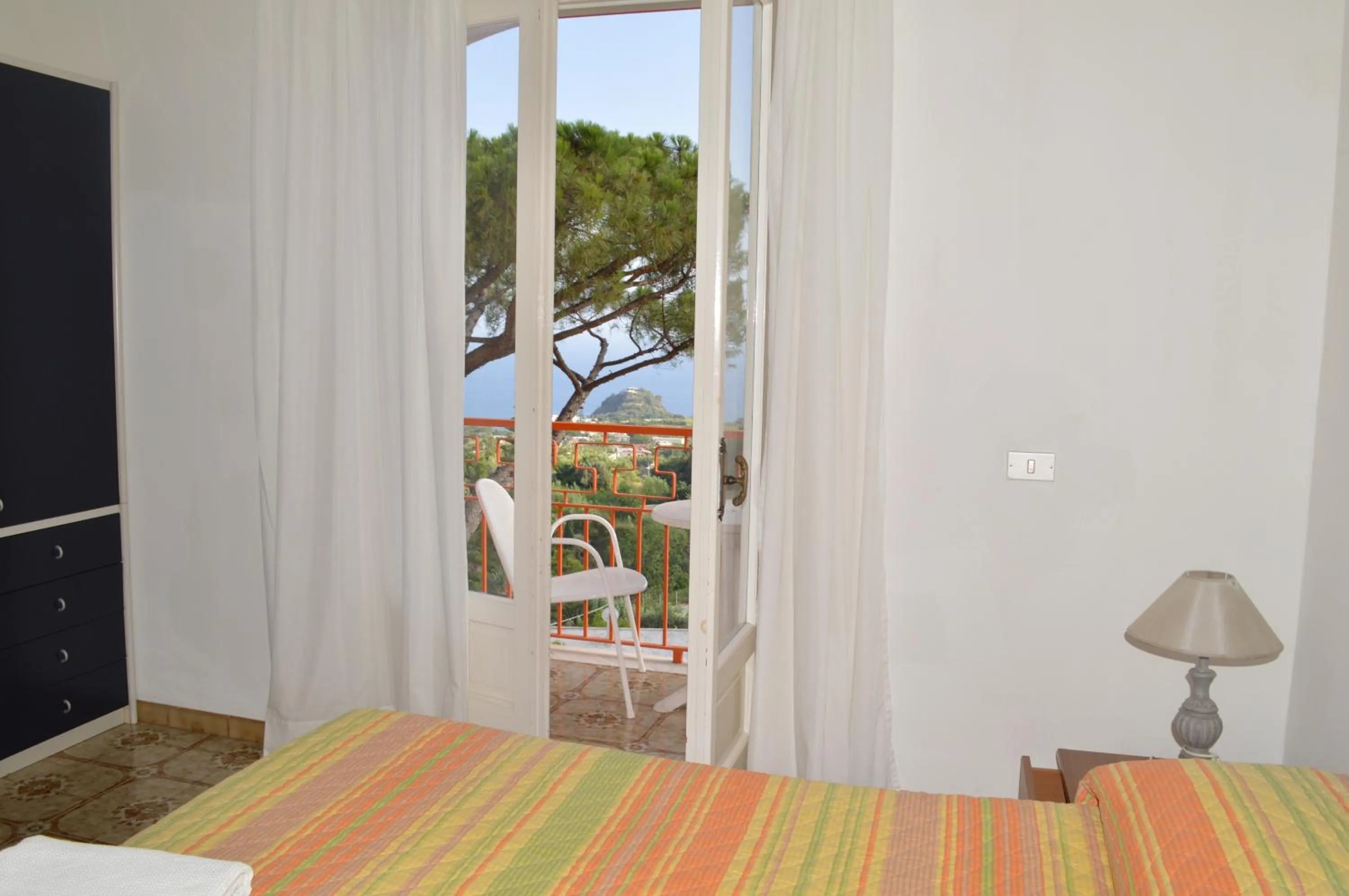 Balcony/Terrace, Bed in Hotel Polito