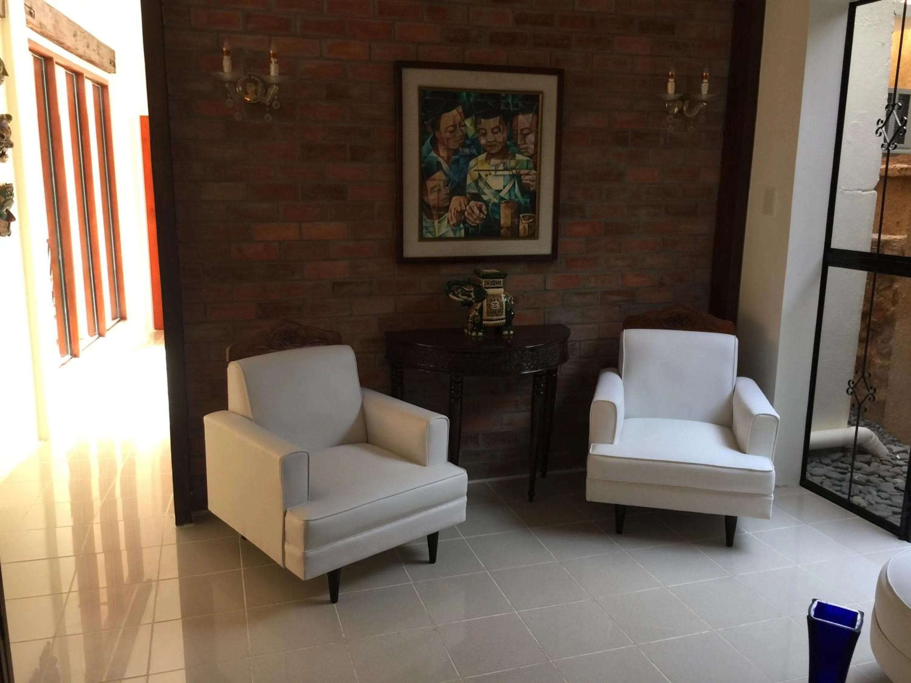 Communal lounge/ TV room in Casa Roces