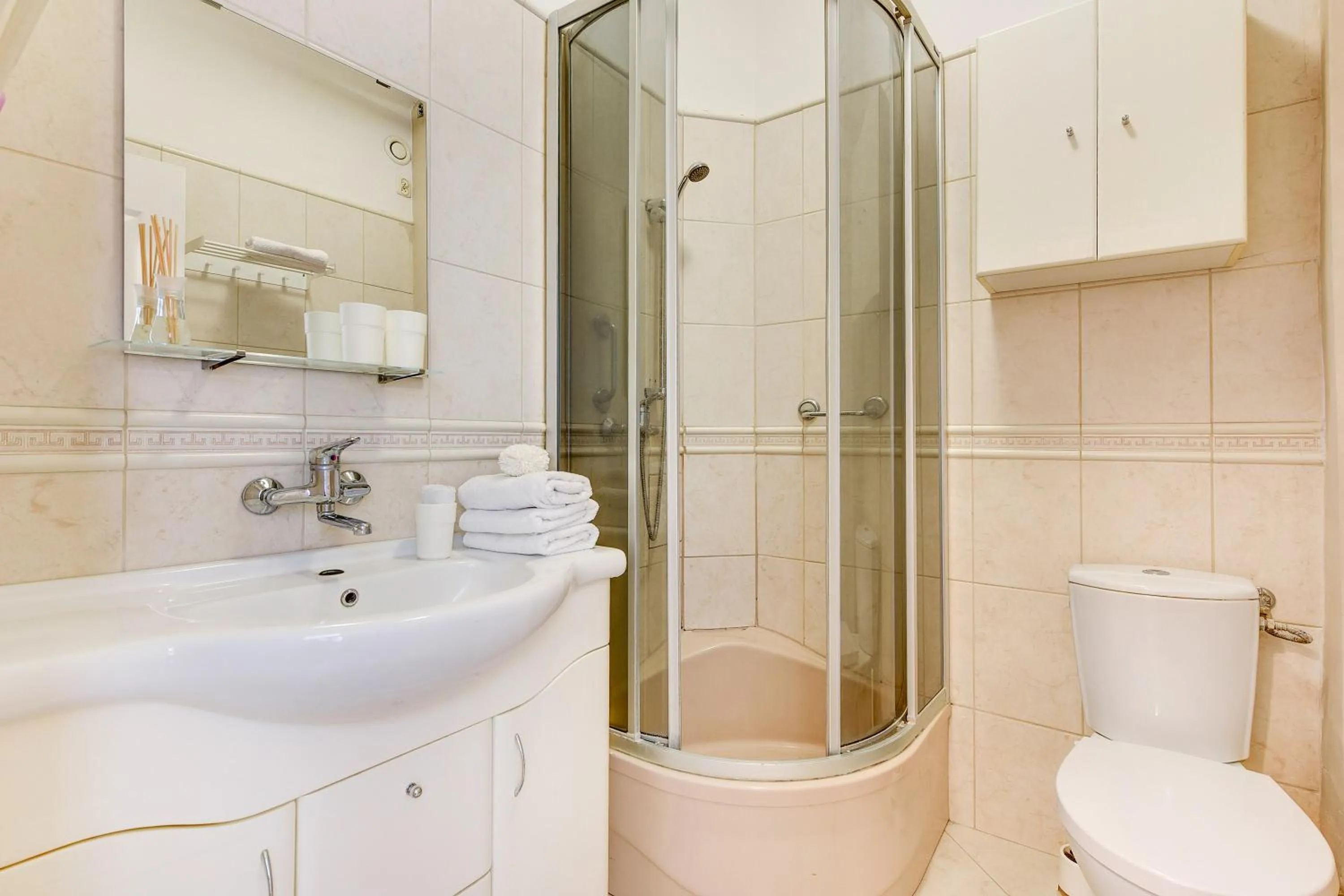 Bathroom in Kamienica Gdynia hotelowe komfortowe łóżka, plaża Orłowo molo