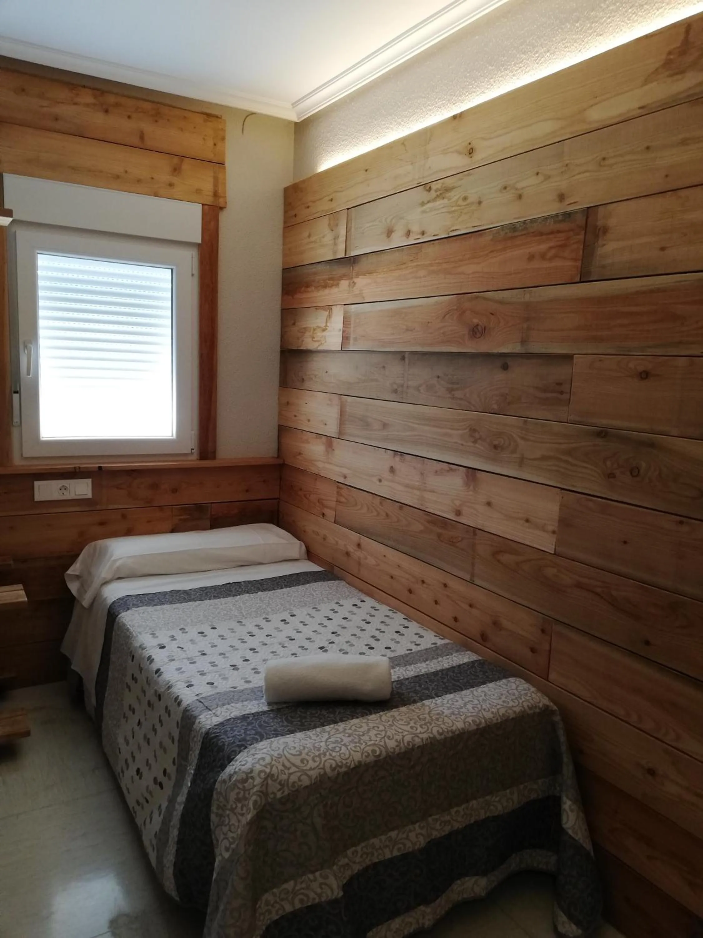 Bedroom, Bed in Hostal Ochoa