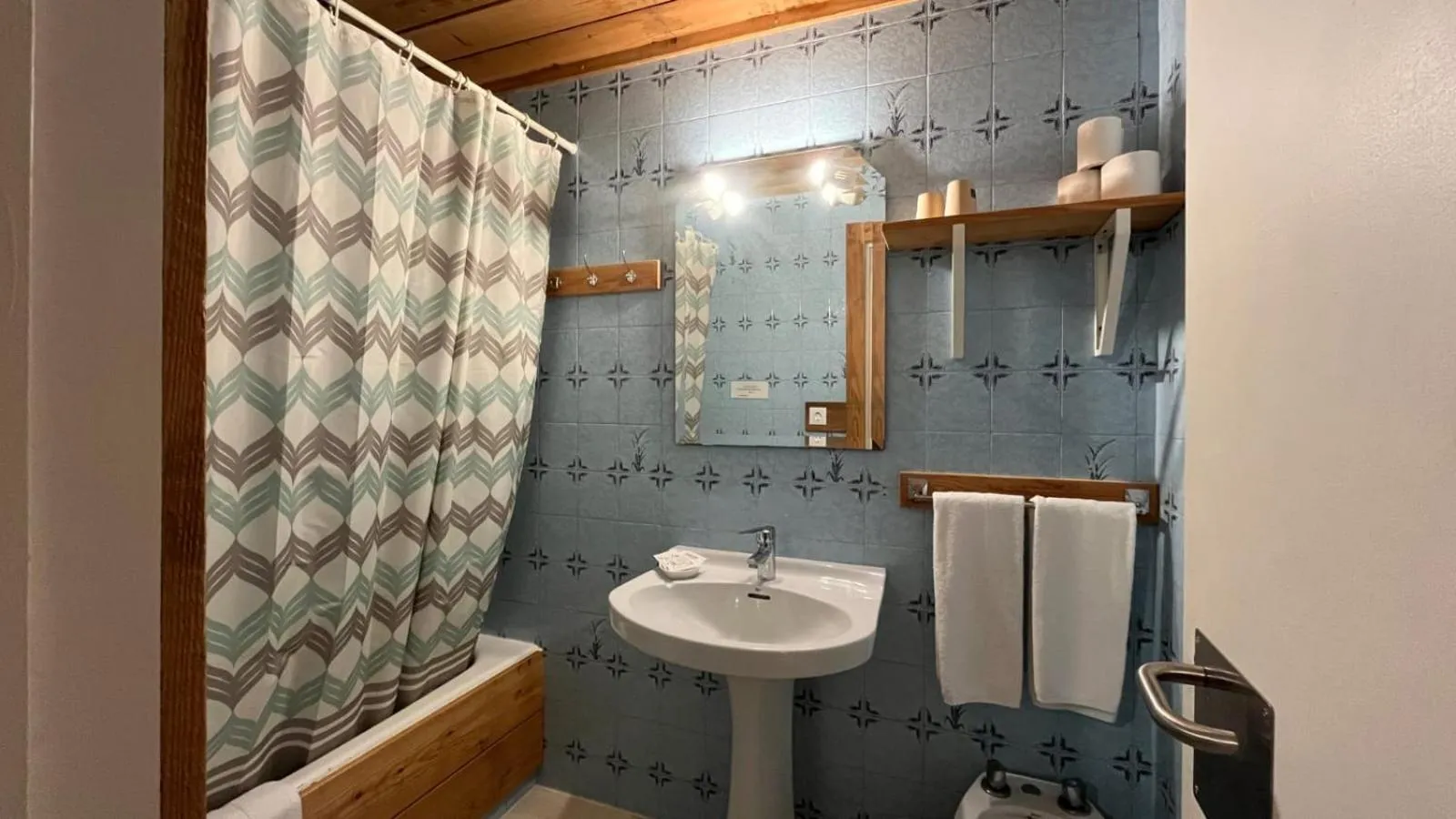 Bathroom in Hostal Ochoa