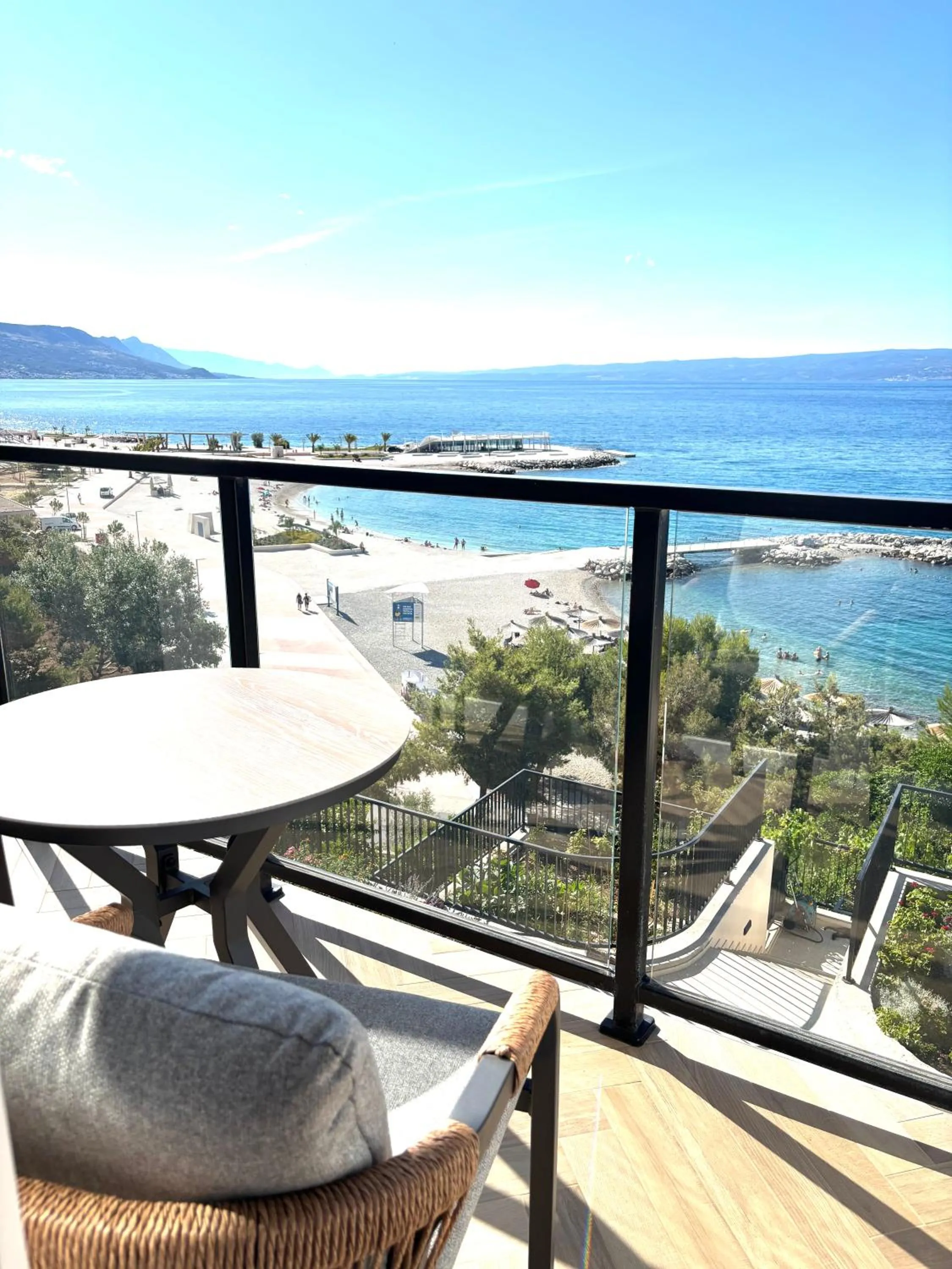 STELLA'S BEACHFRONT Aparthotel