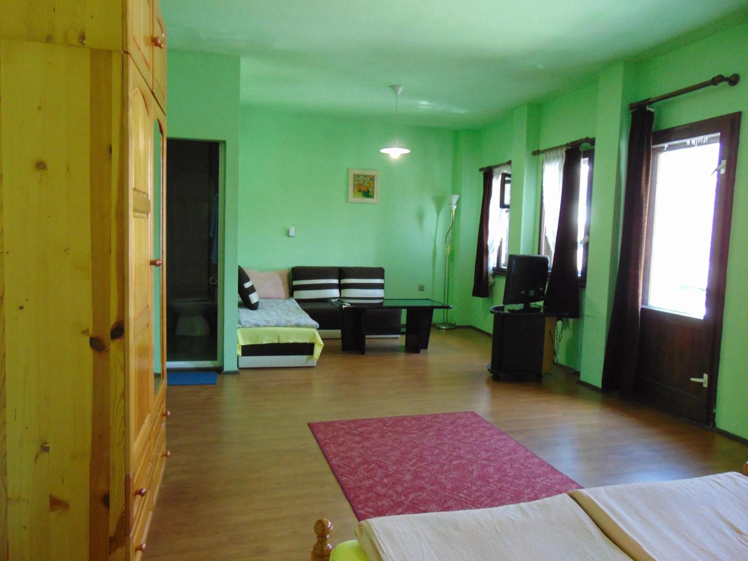 Guest House The House