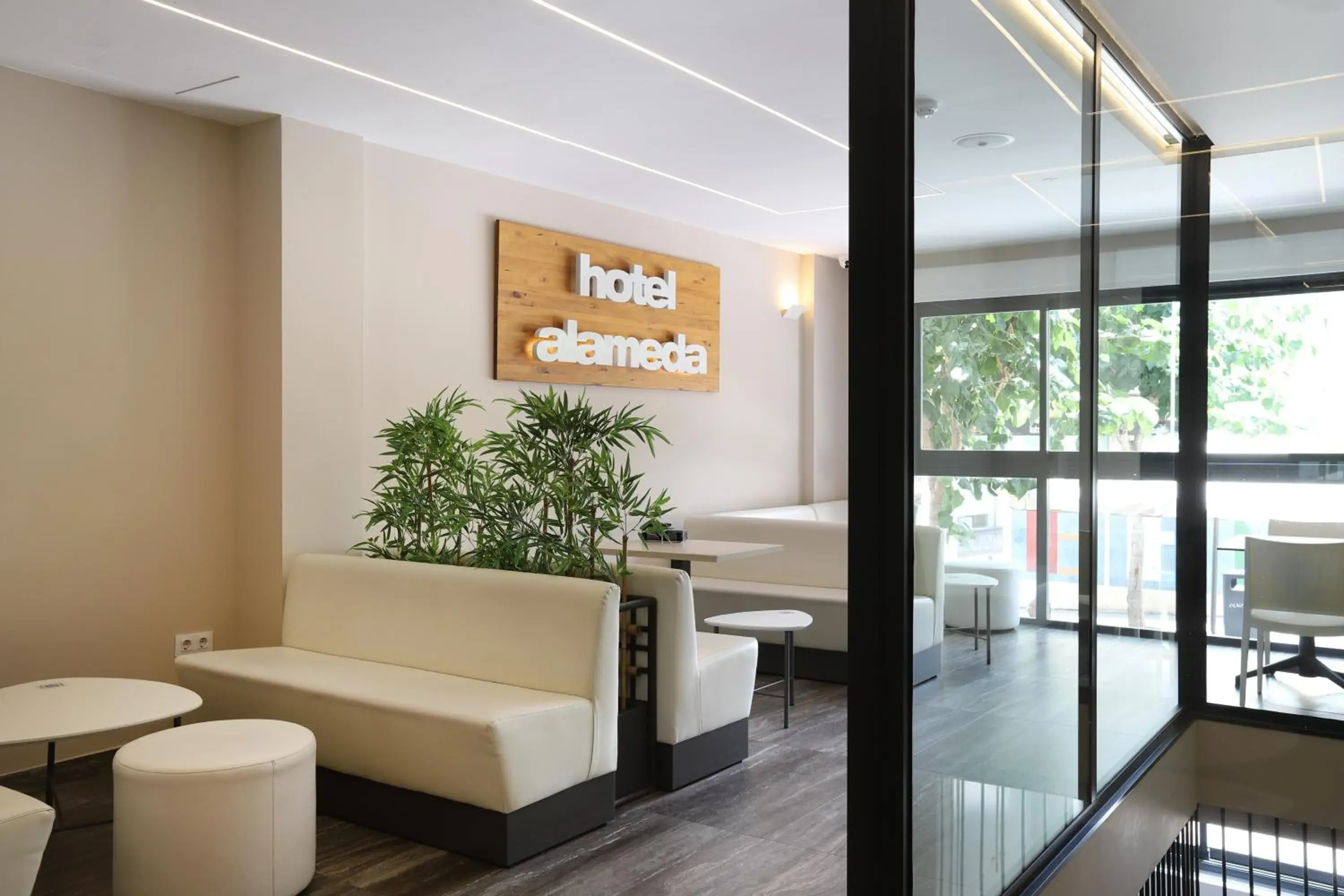 Property building in Hotel Alameda Property building in Hotel Alameda