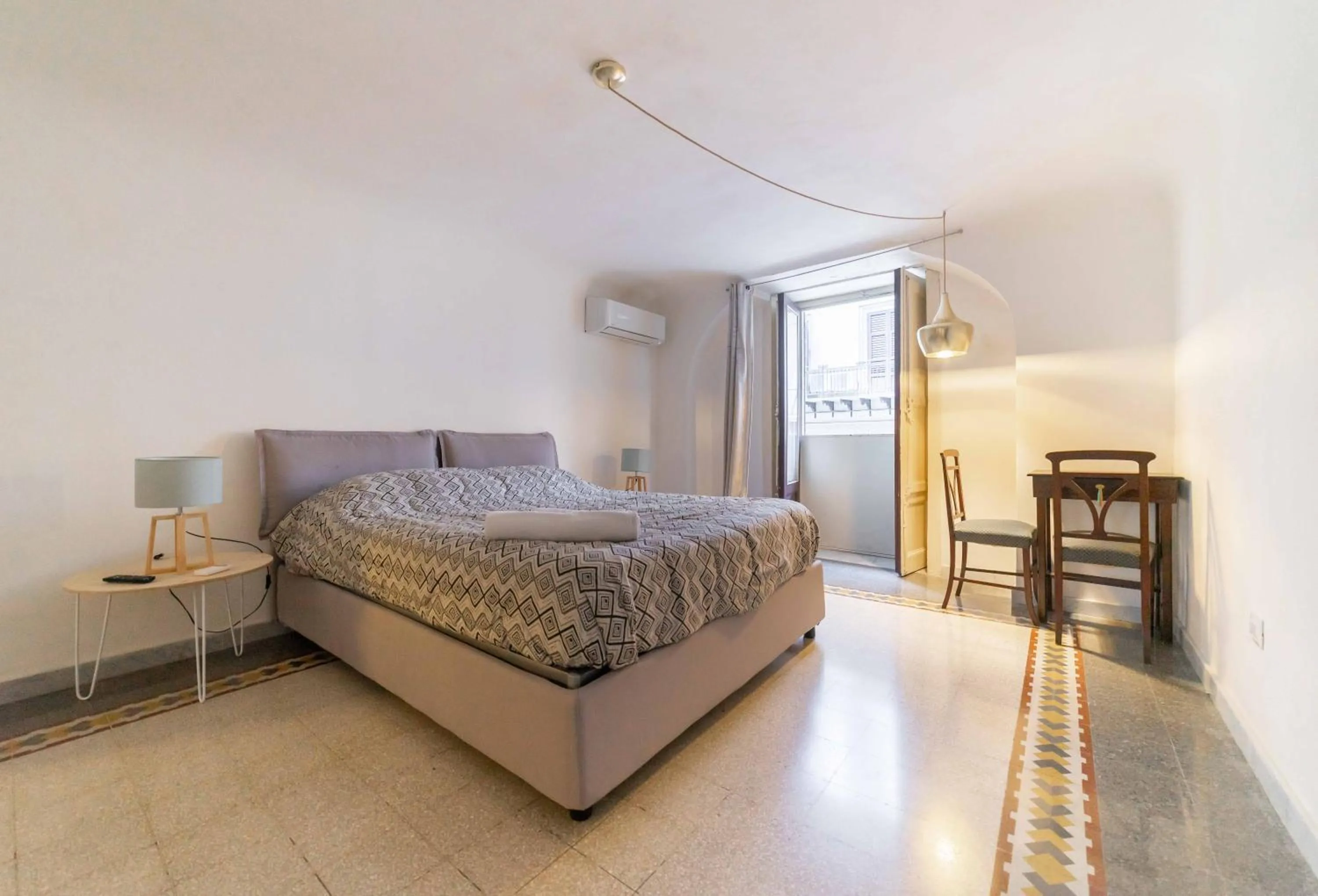 Bedroom, Bed in MojoCoHouse