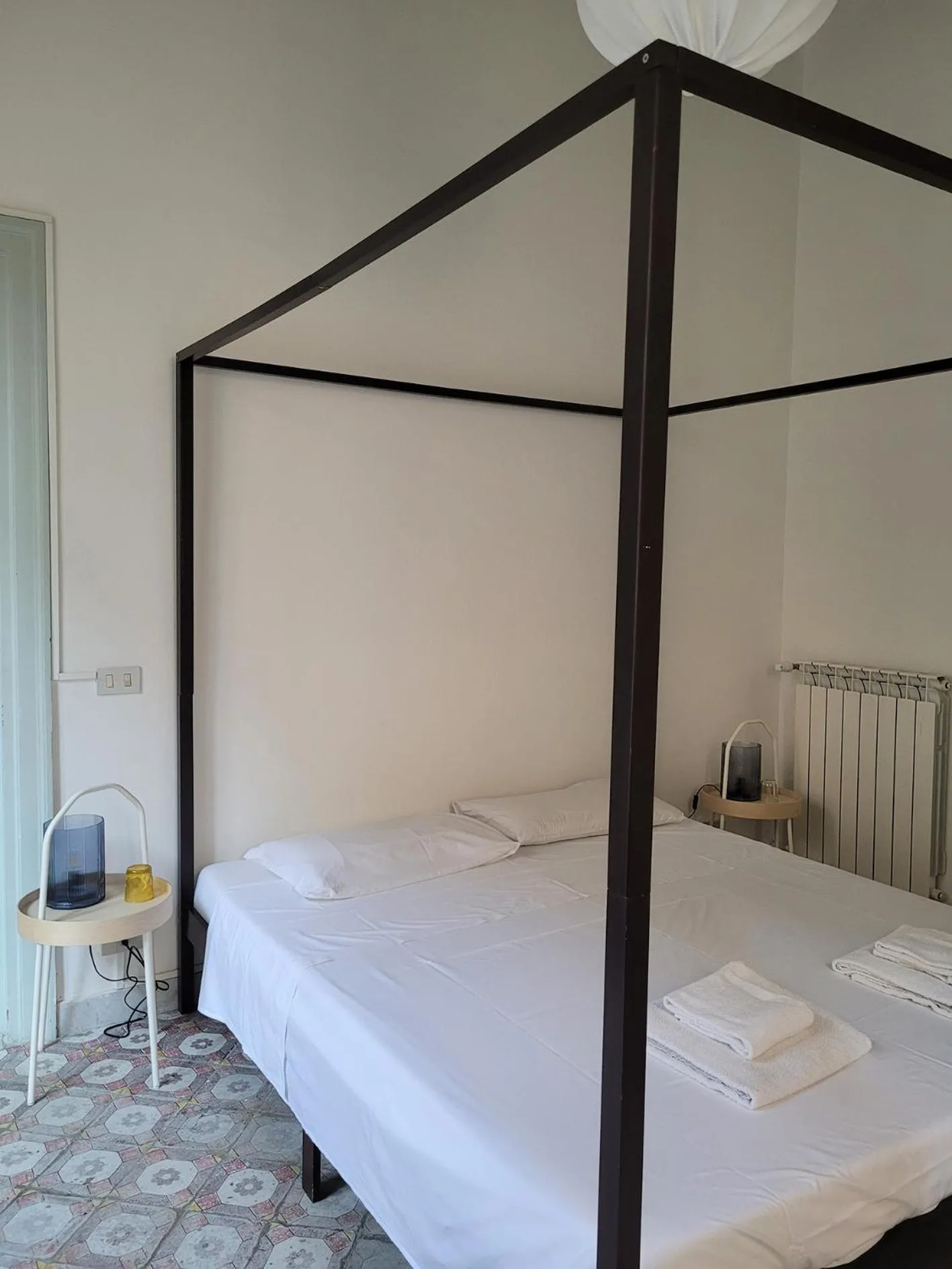 Bed in MojoCoHouse