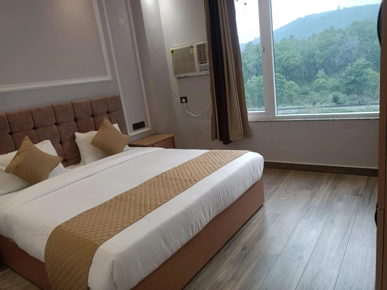 Bed in Amartarangini