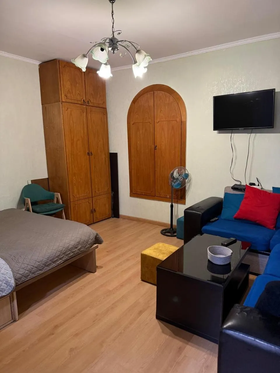 Apartmnet on Machabeli 20