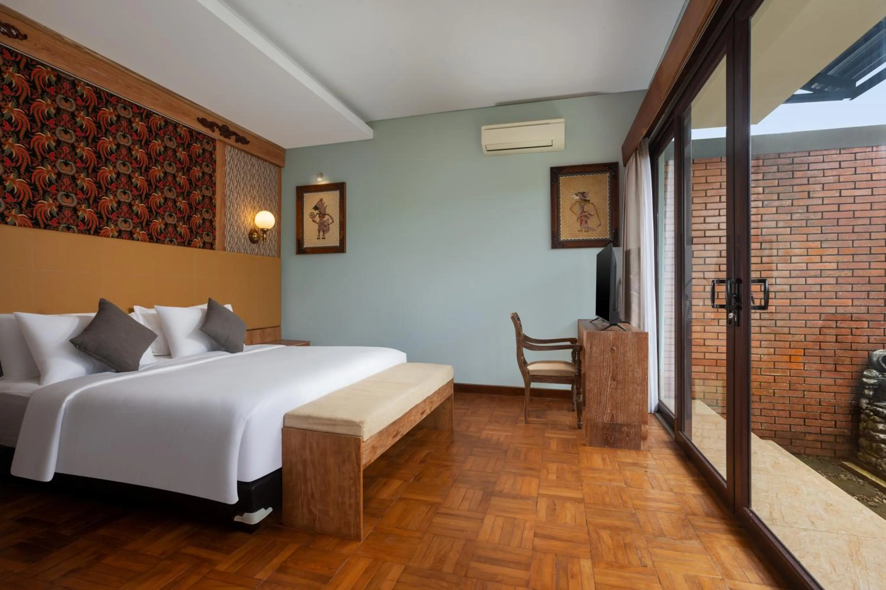 Bedroom, Bed in Casa de Lani Resort & Convention