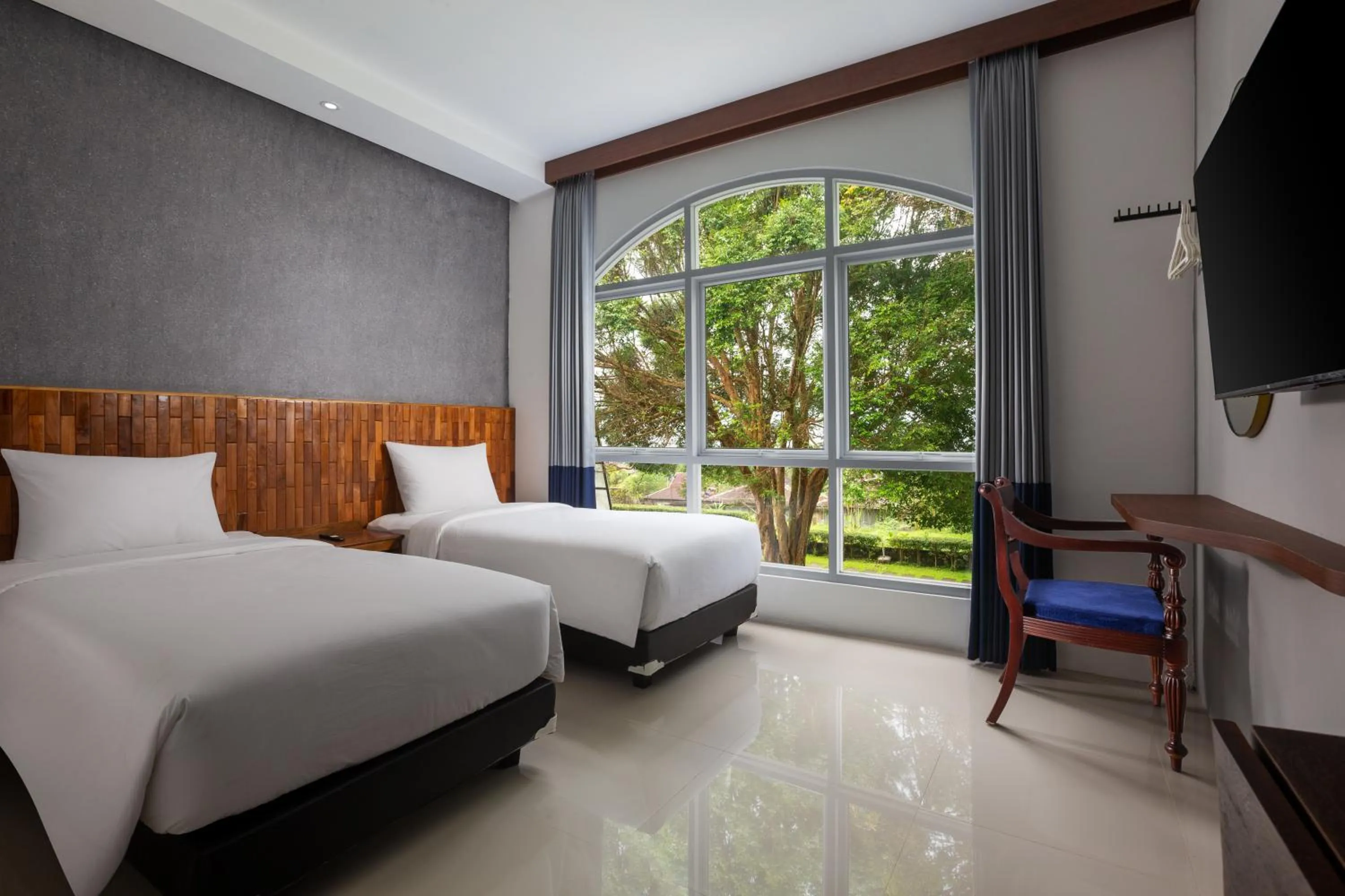 Bed in Casa de Lani Resort & Convention