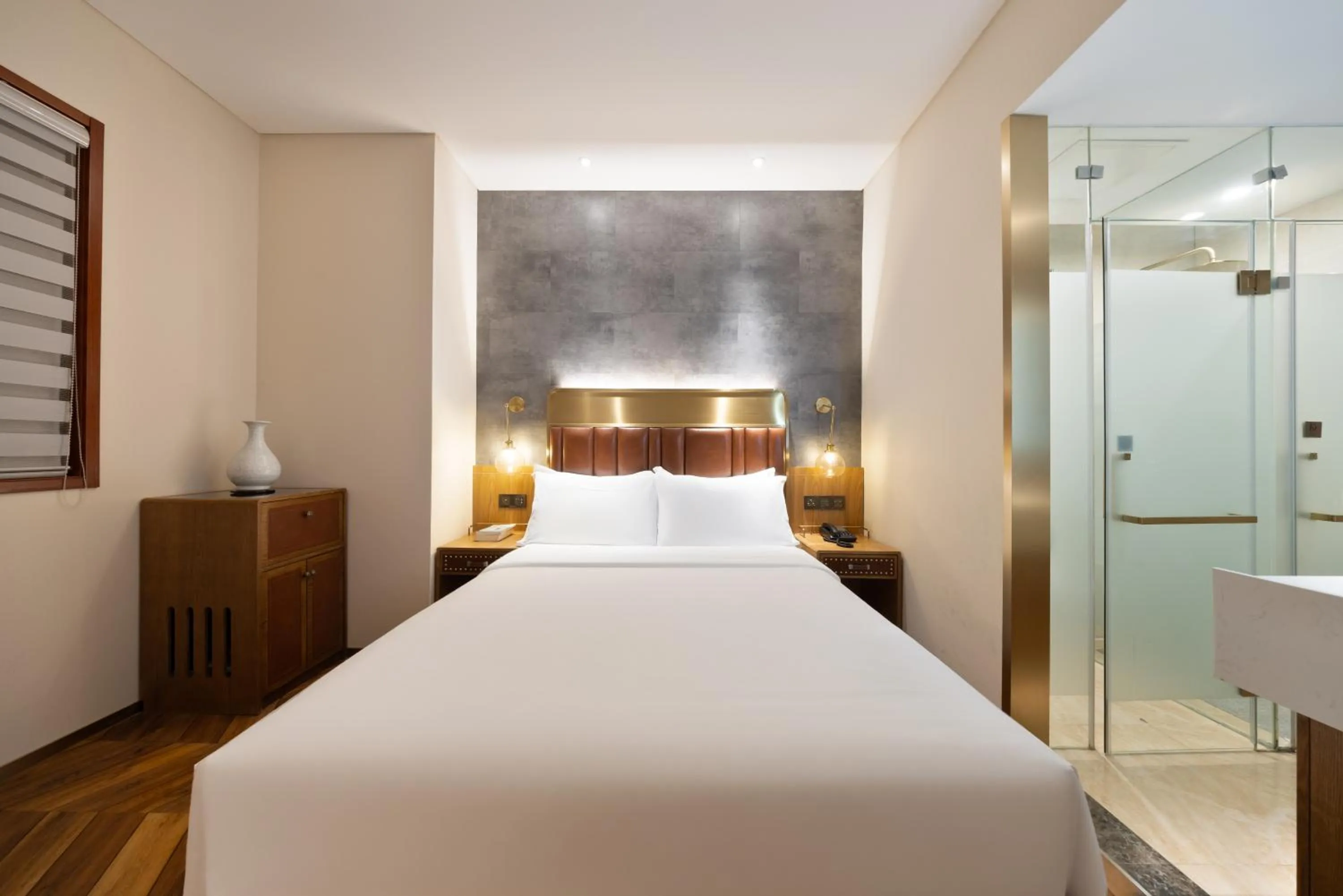 Photo of the whole room, Bed in Beijing TangFu Chinese Culture Boutique Hotel Sanlitun Embassy Area