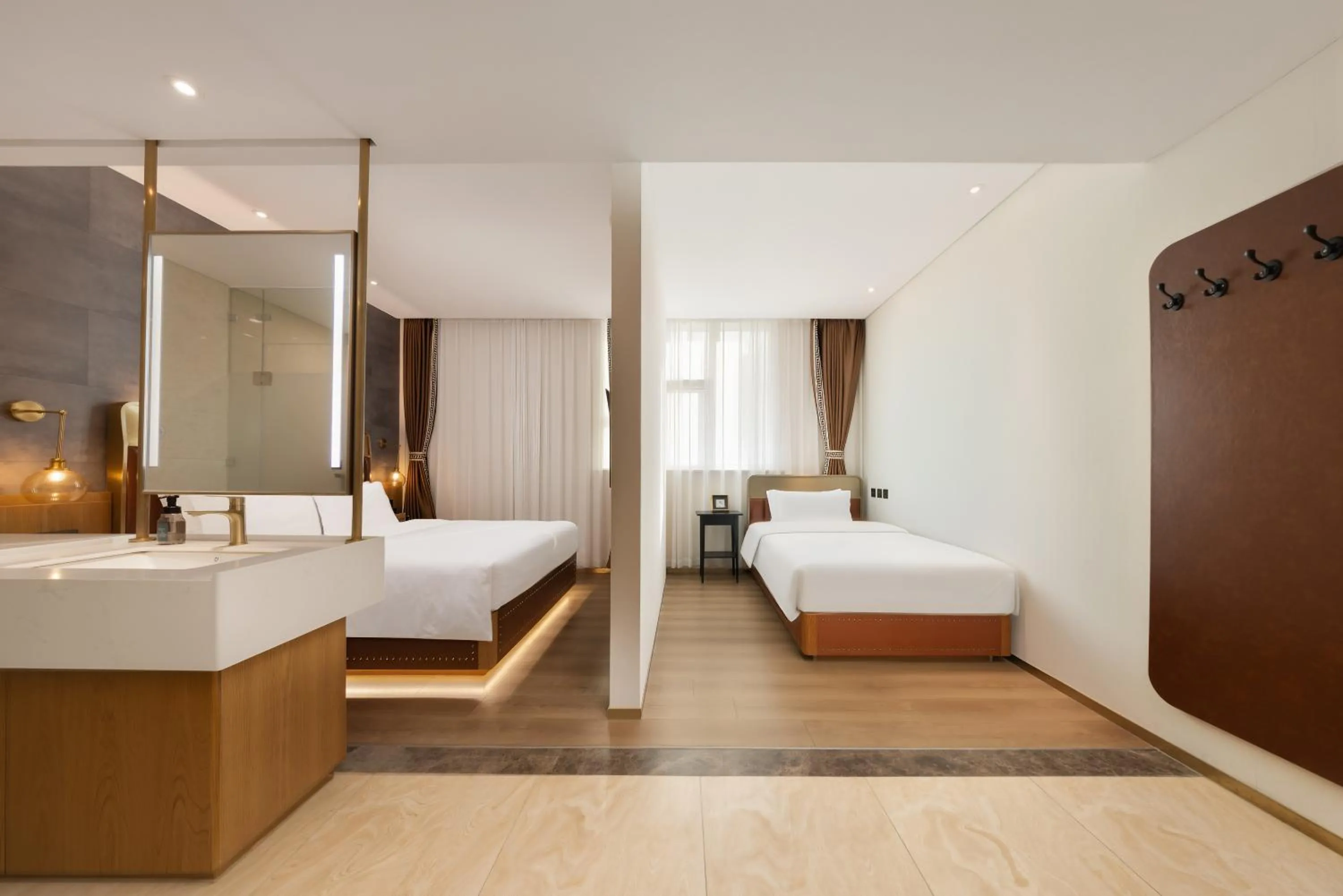 Photo of the whole room, Bed in Beijing TangFu Chinese Culture Boutique Hotel Sanlitun Embassy Area