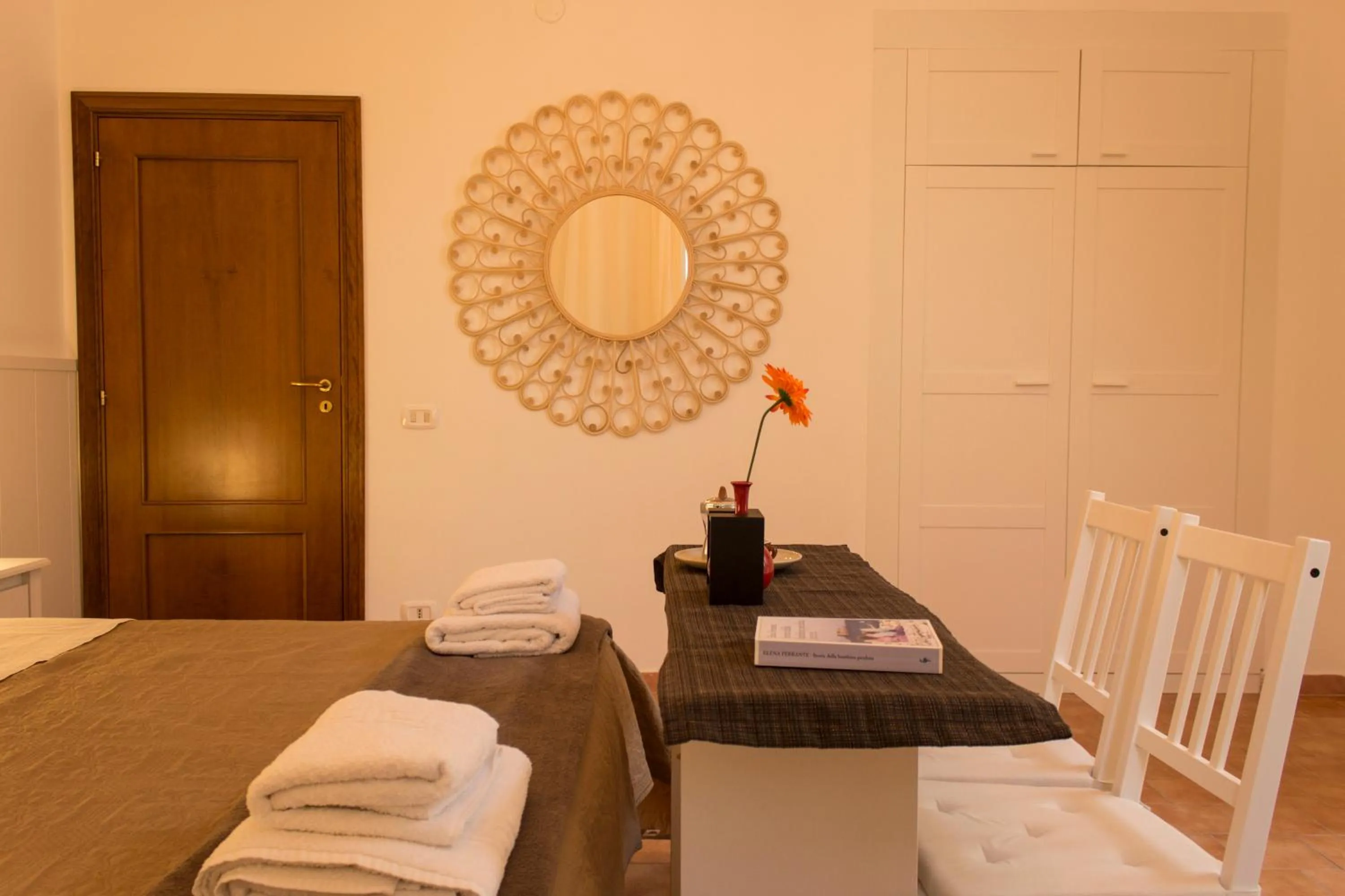 Bedroom, Bed in Sui Tetti di Napoli