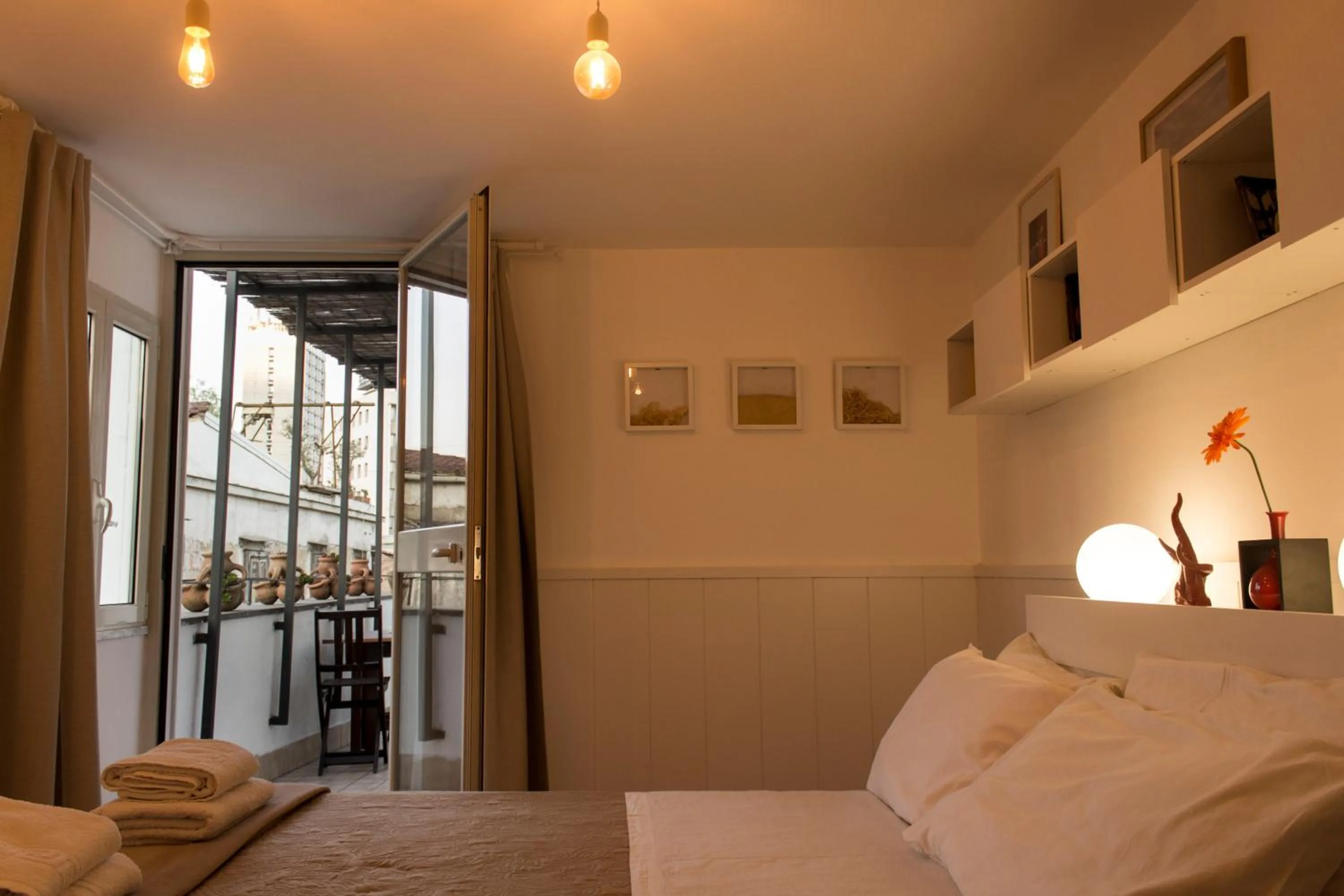 Bedroom, Bed in Sui Tetti di Napoli