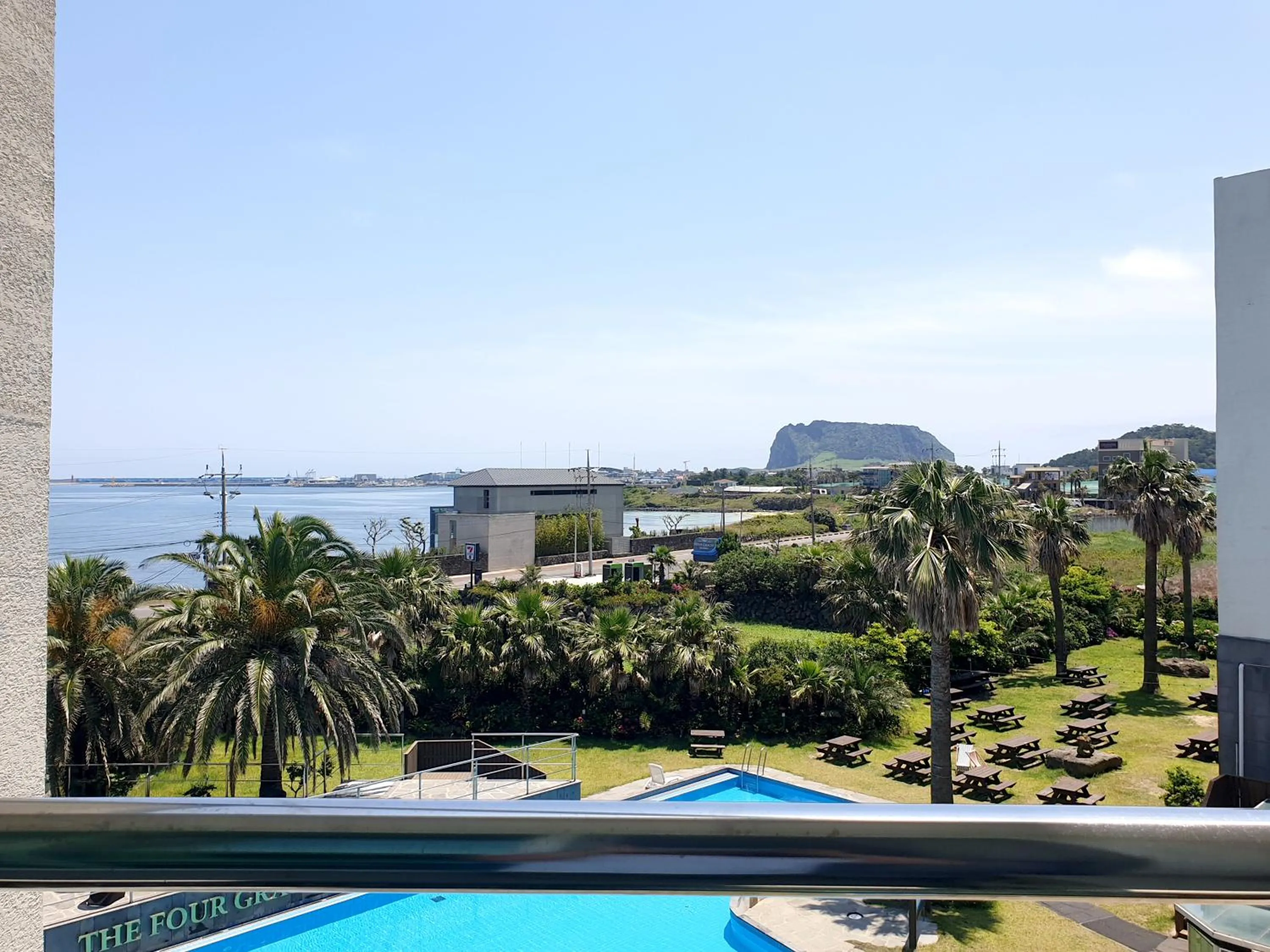 Balcony/Terrace in The Four Grace Resort