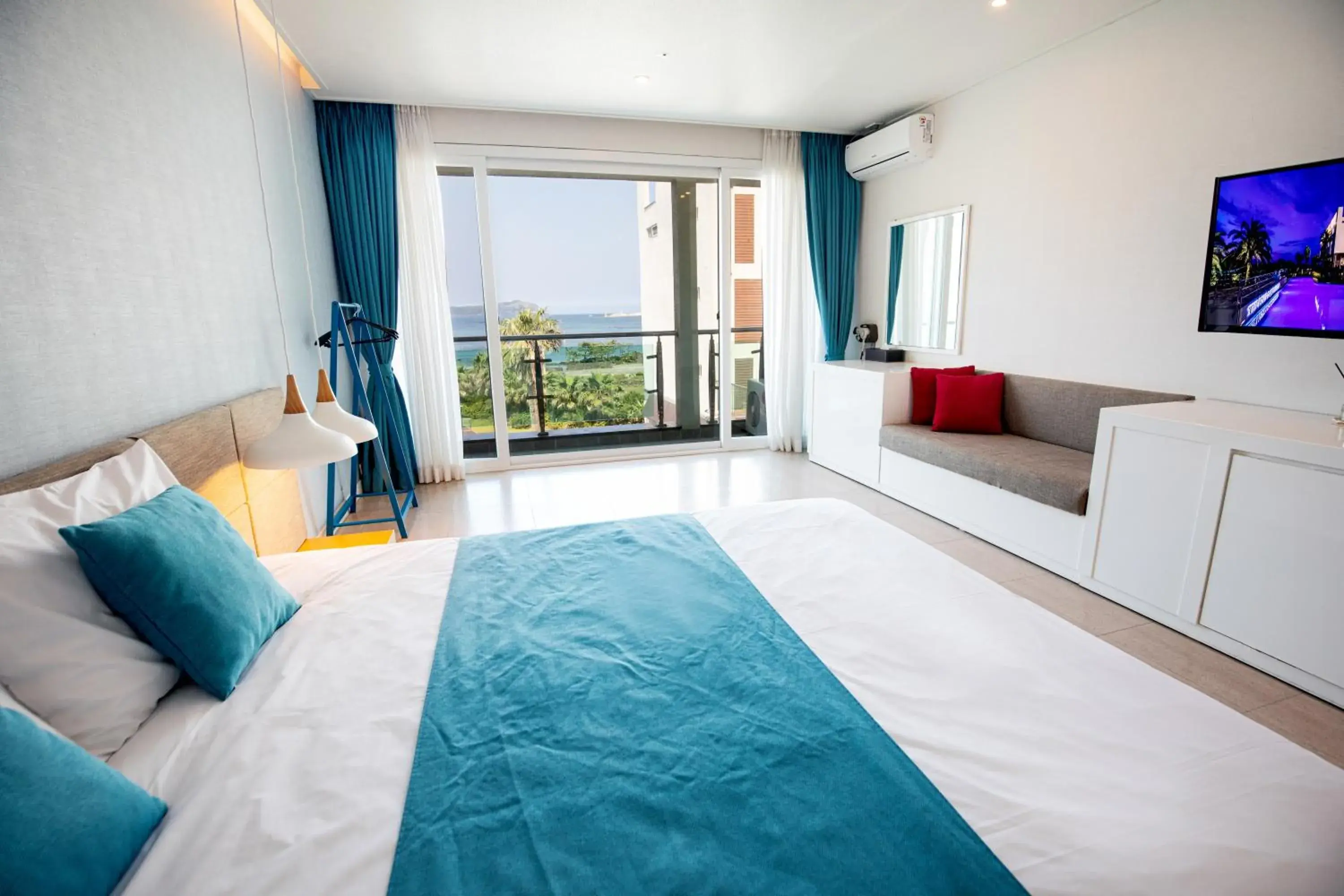 Photo of the whole room, Bed in The Four Grace Resort Photo of the whole room, Bed in The Four Grace Resort