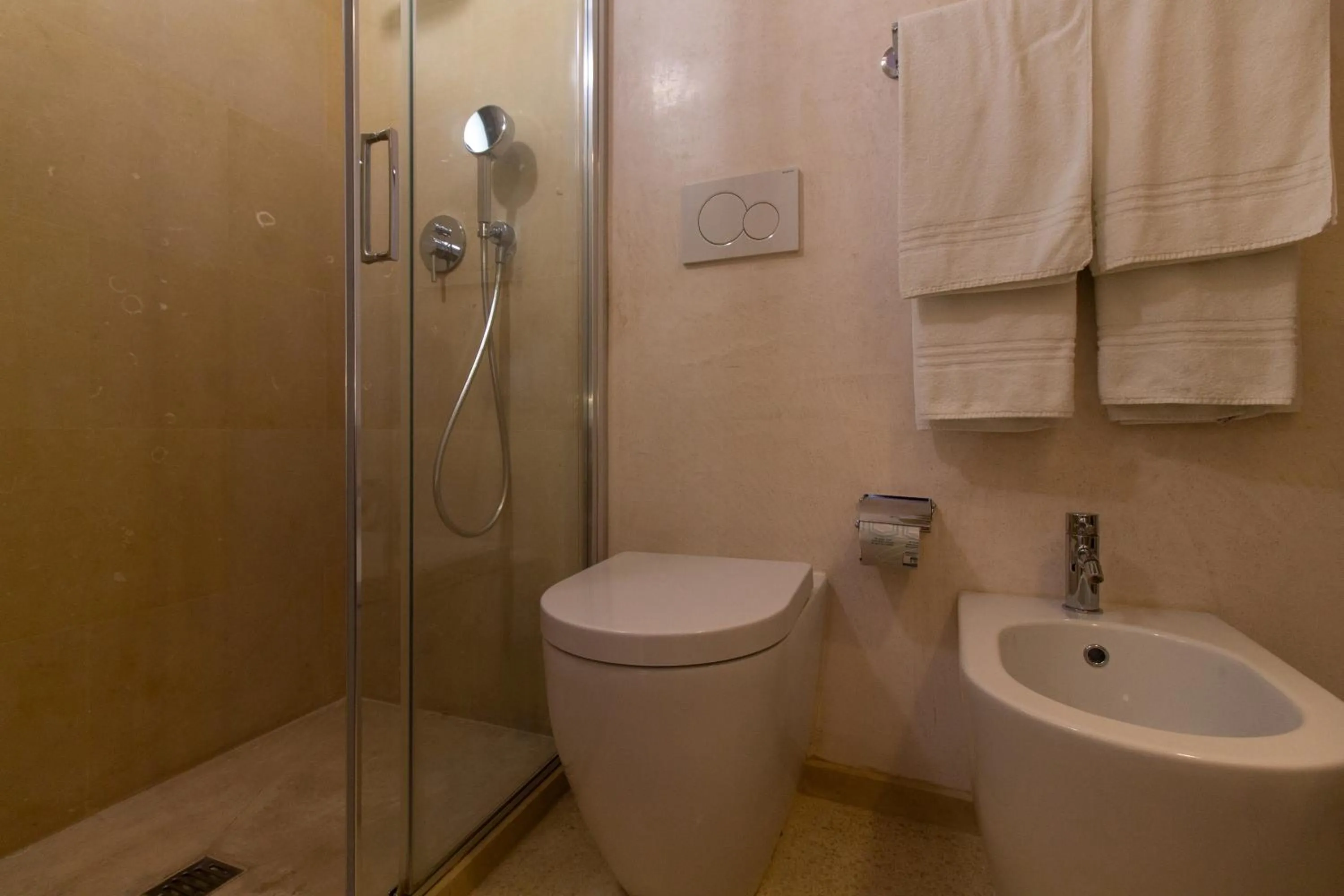 Bathroom in Casa Galateo 20