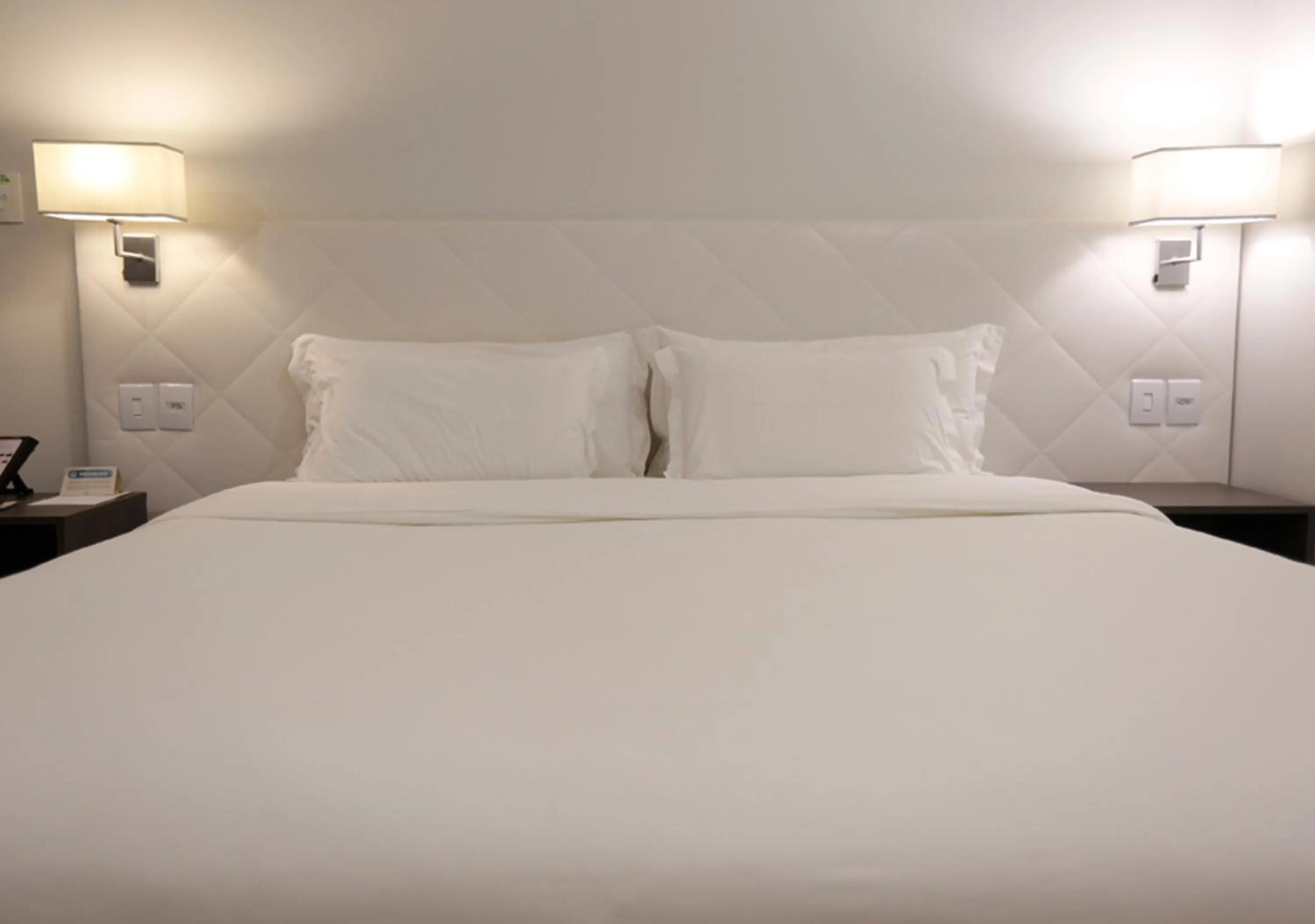 Bedroom, Bed in Fratele Business Hotel