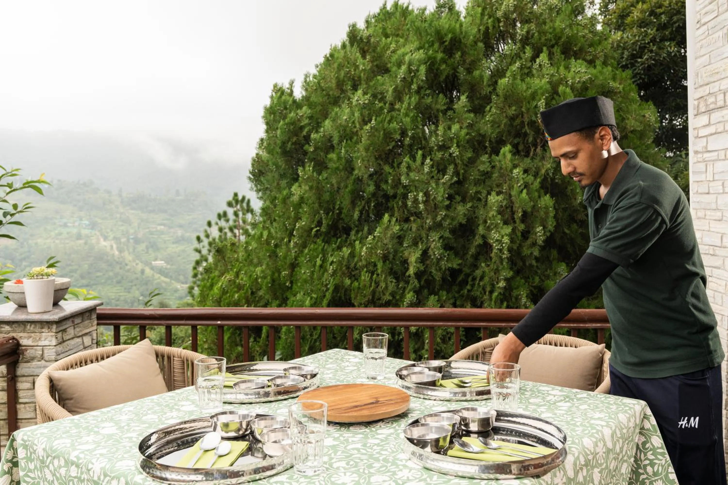 Food in Parvada Bungalows