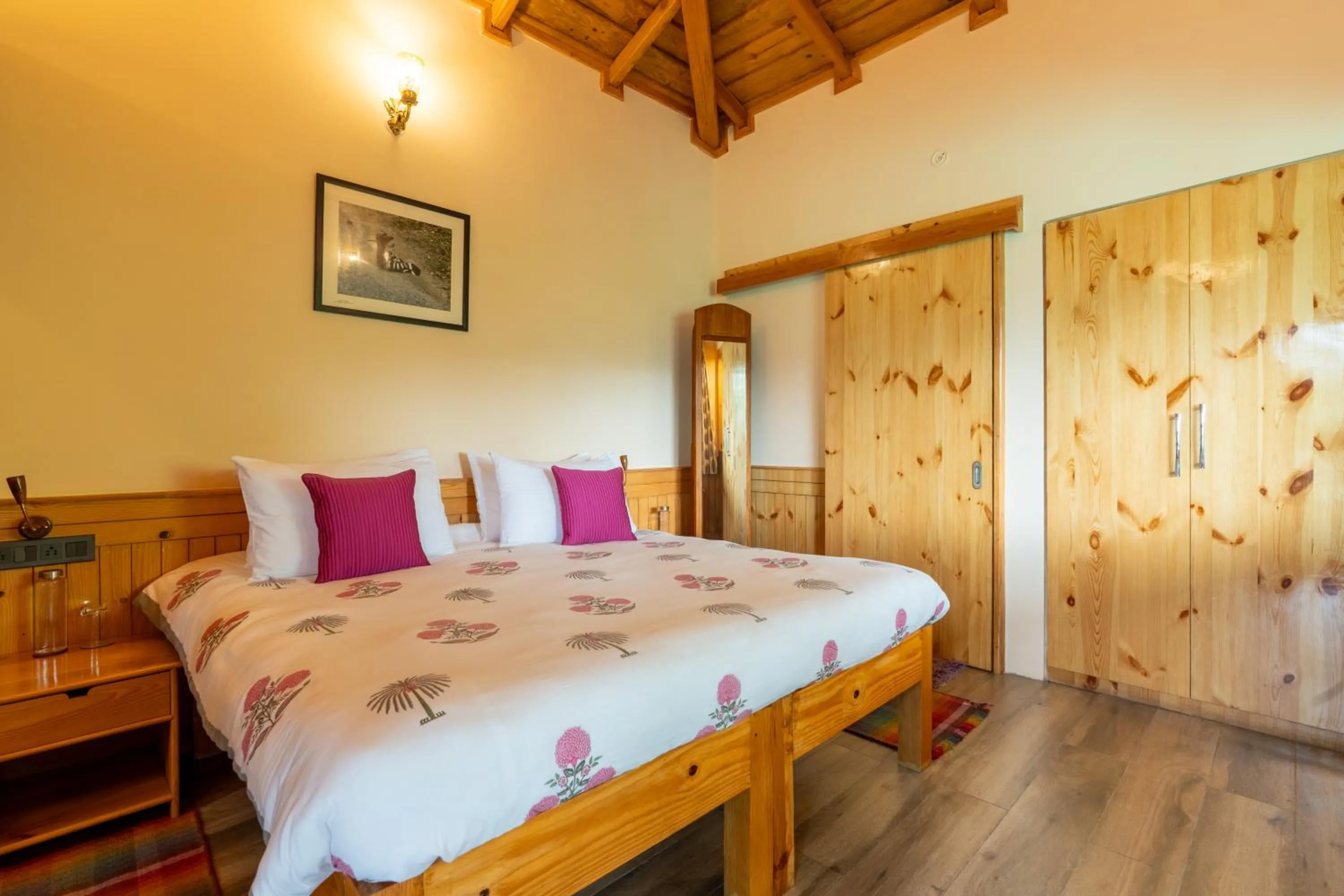 Bed in Parvada Bungalows