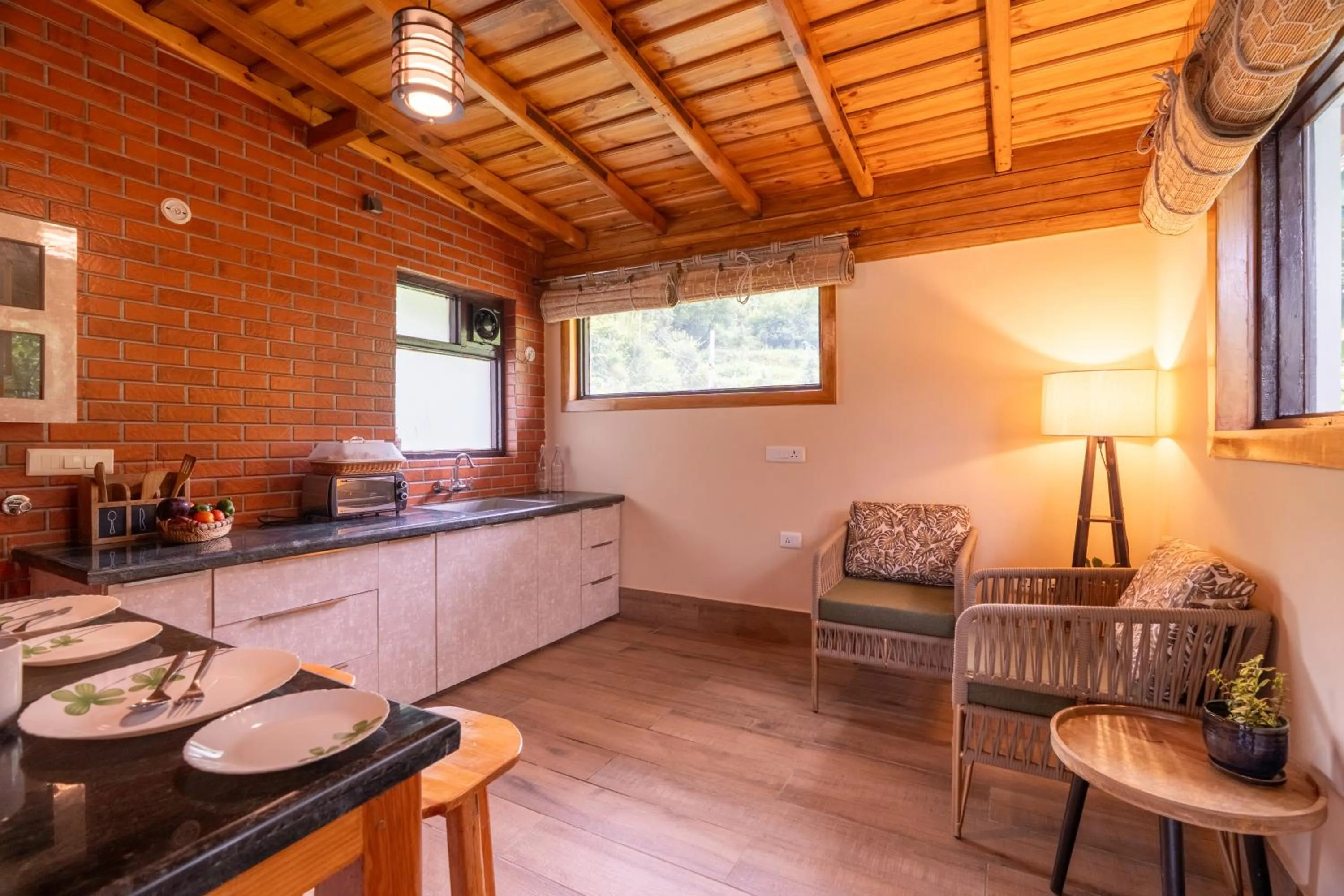 Kitchen or kitchenette in Parvada Bungalows