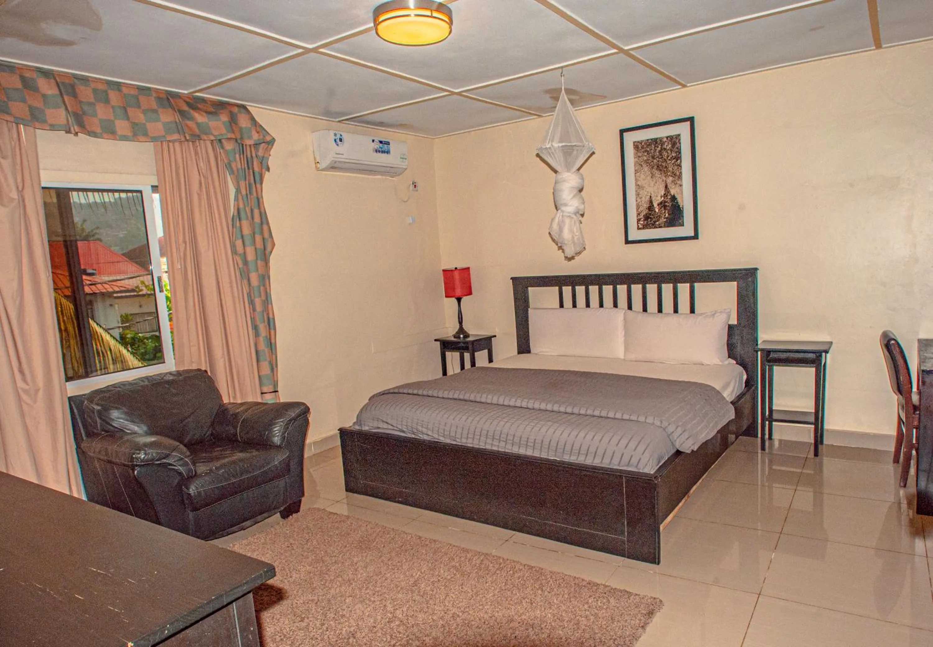 Bed in The Jam Lodge