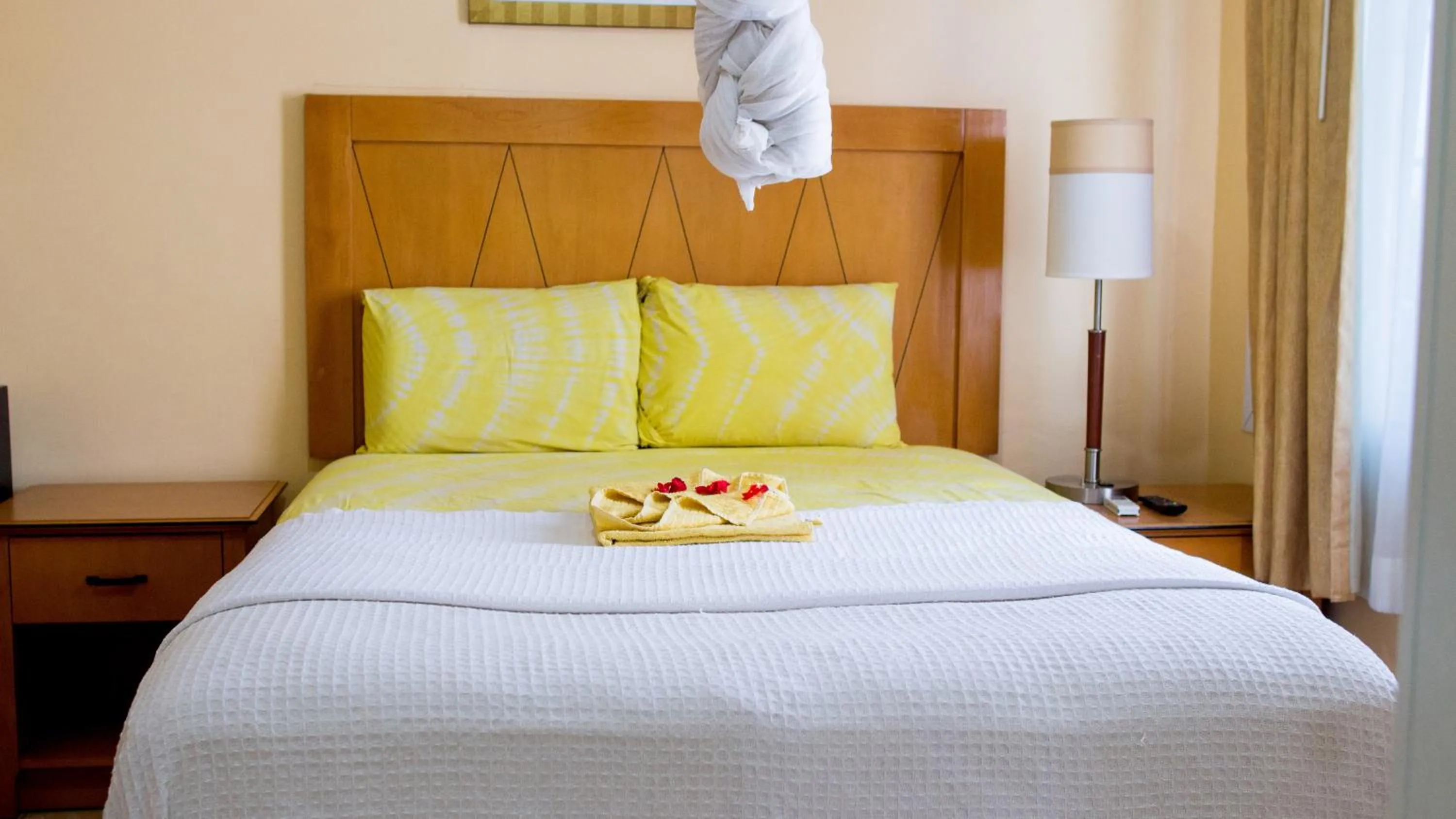 Bed in The Jam Lodge