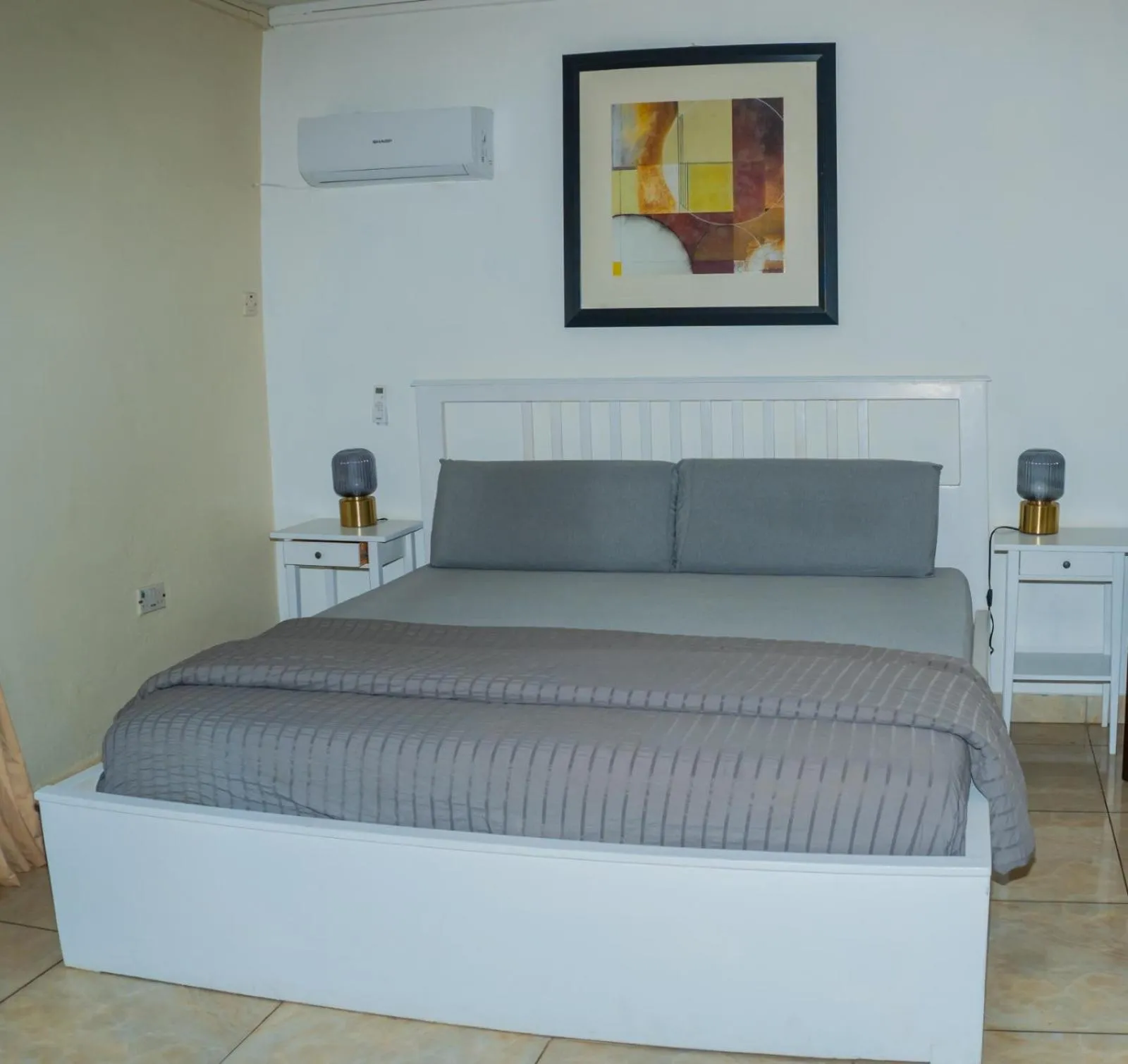 Bed in The Jam Lodge