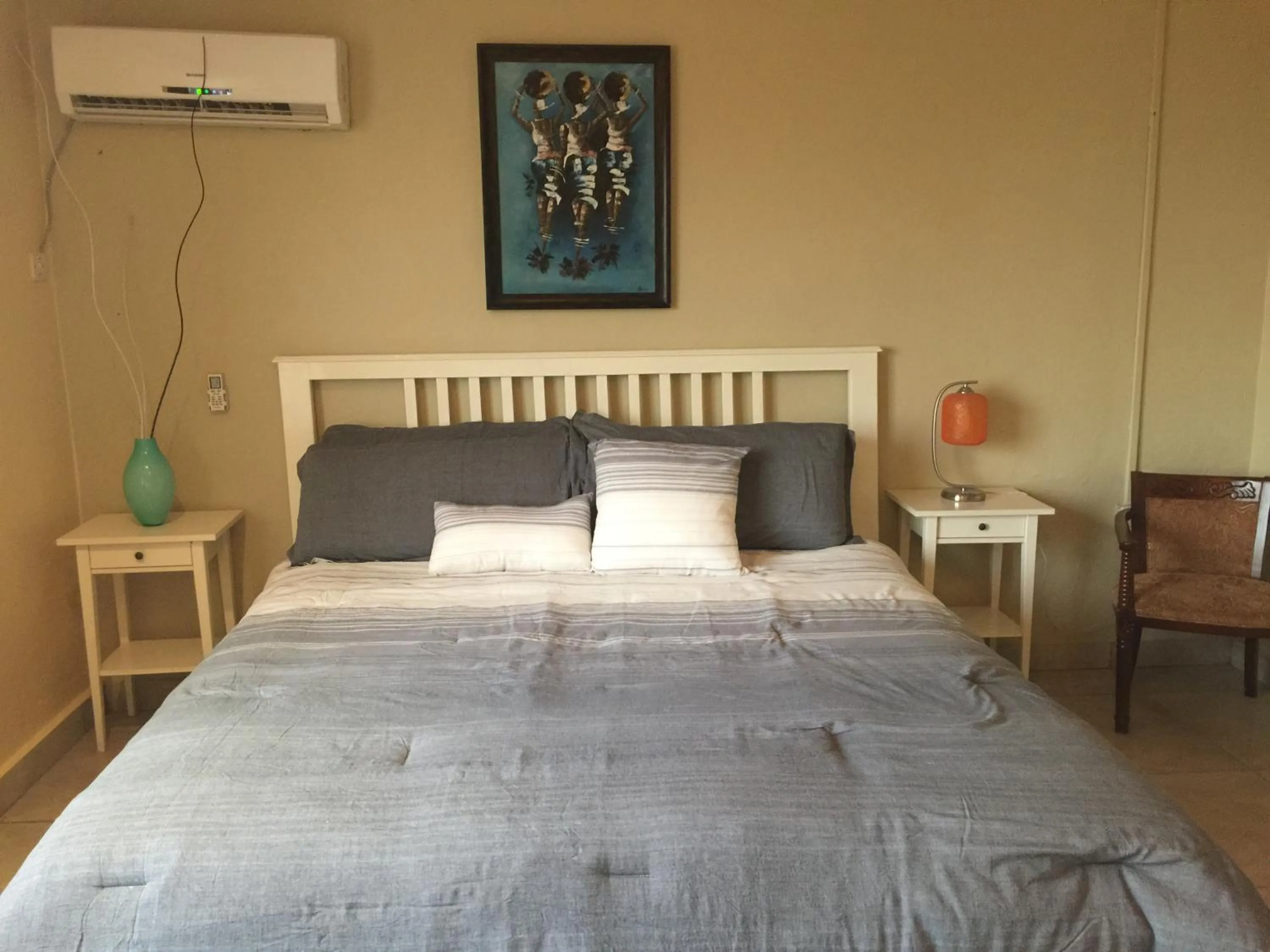 Bed in The Jam Lodge