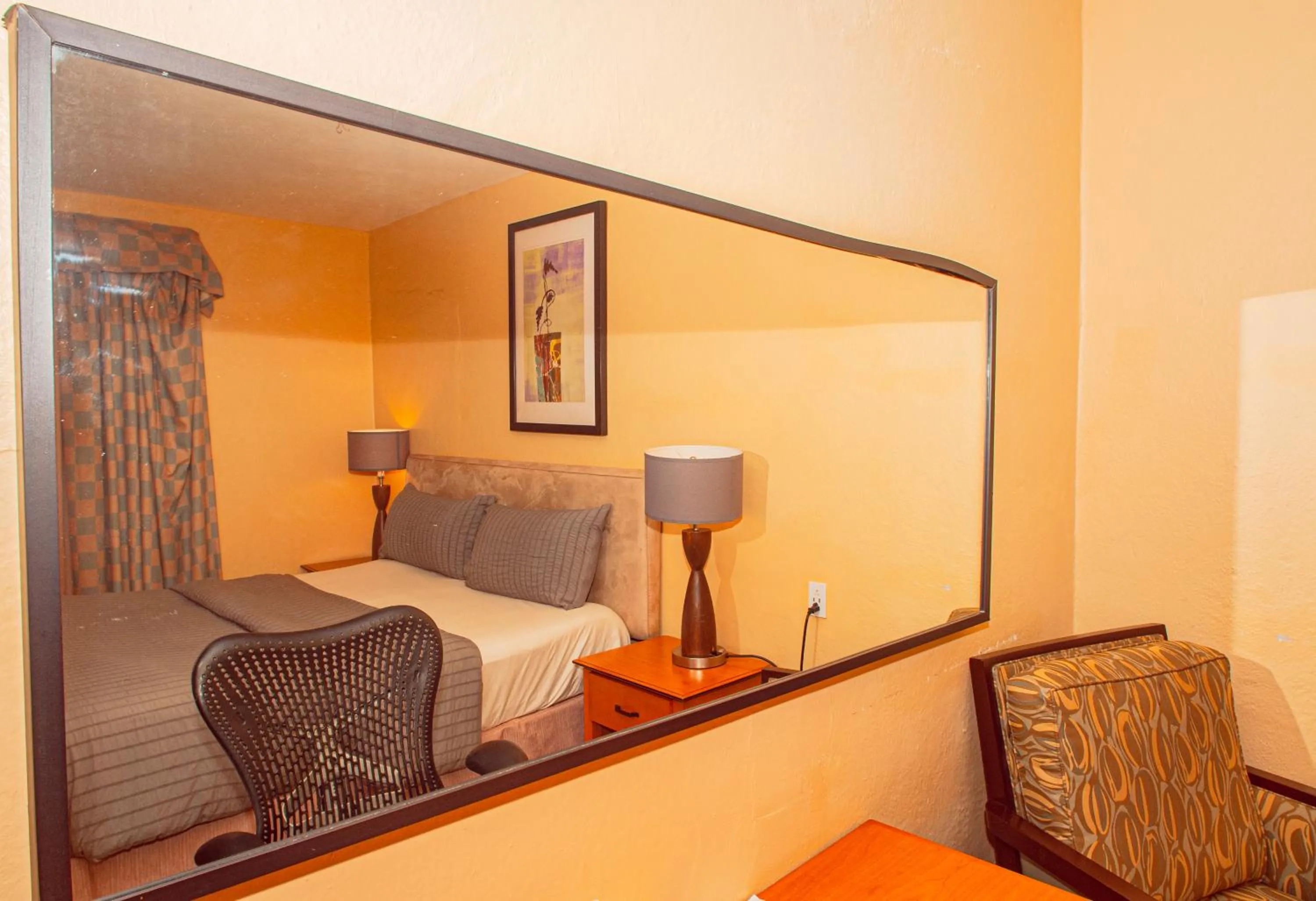 Bedroom, Bed in The Jam Lodge