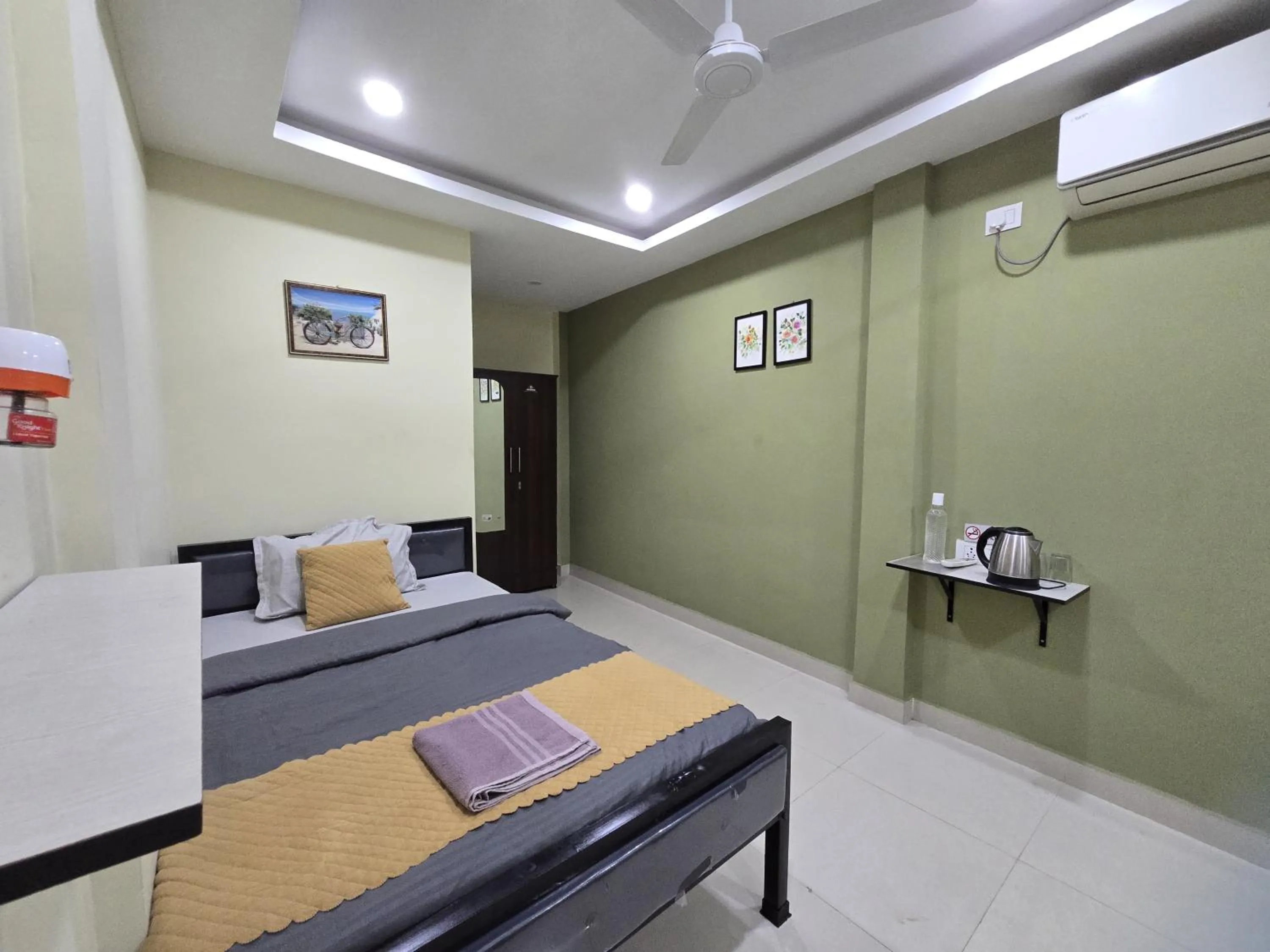 Deluxe Double Room - single occupancy in The Gulmohar Inn Six Mile Guwahati Assam