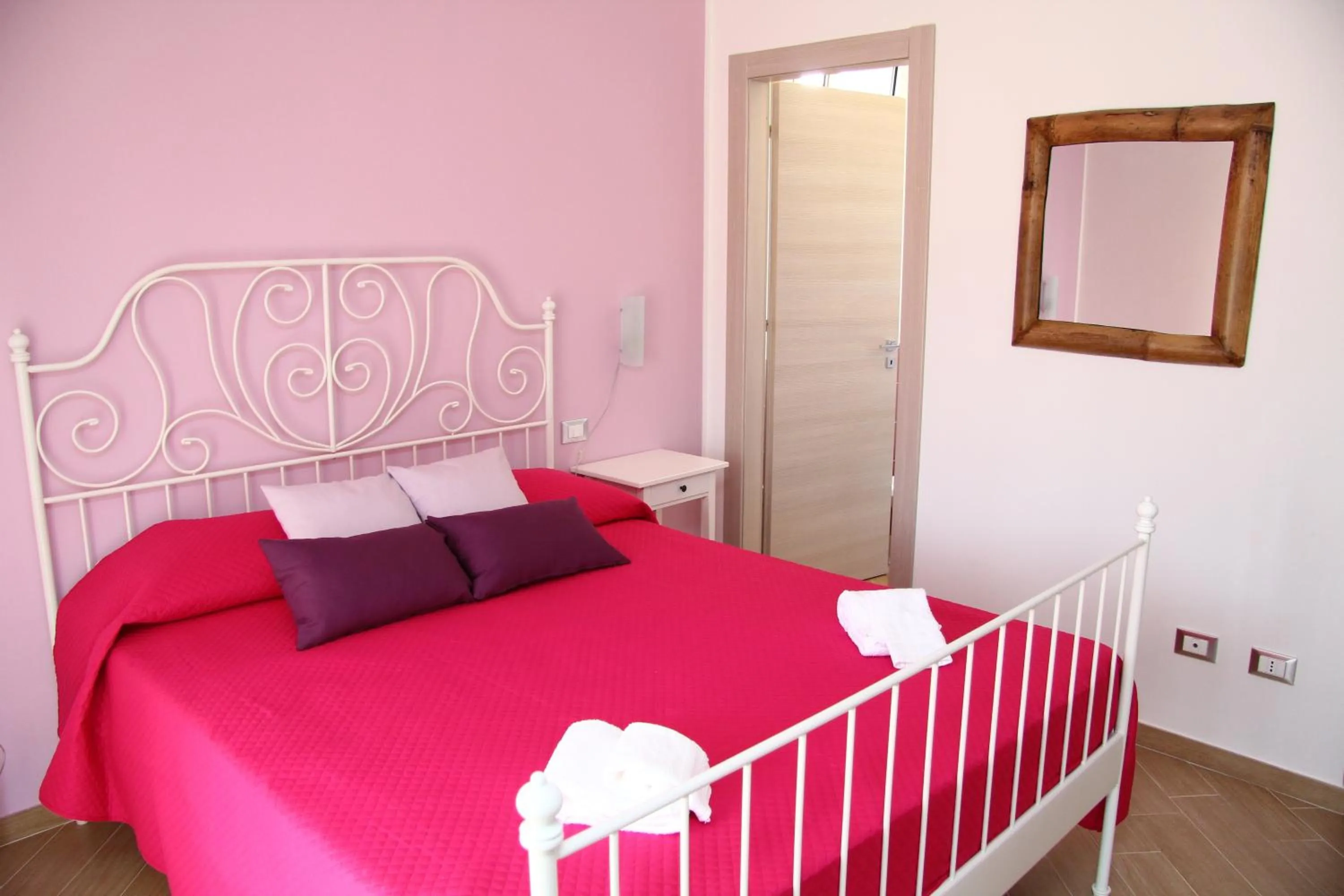 Bedroom, Bed in B&B Menta & Peperoncino