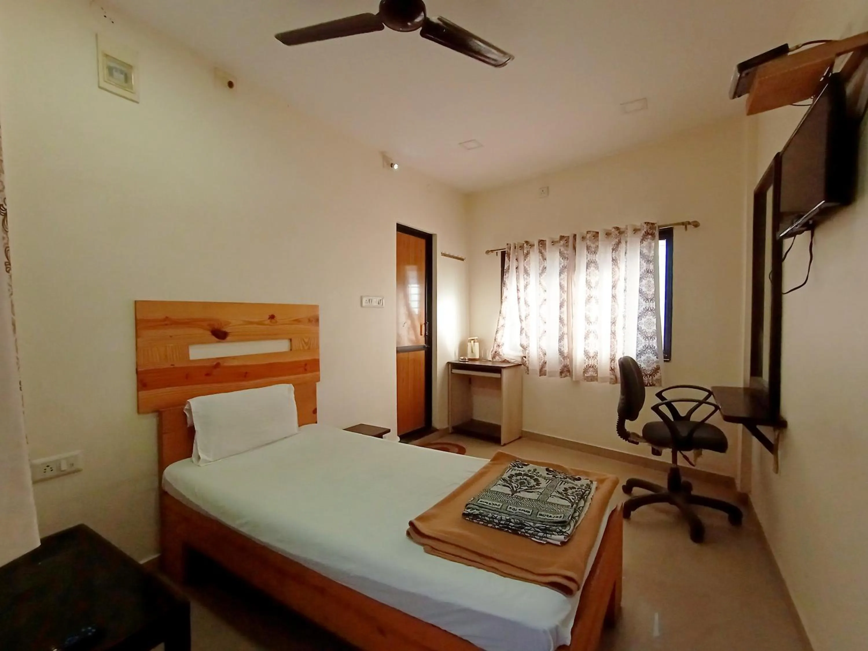 Bedroom, Bed in VRP Guest House