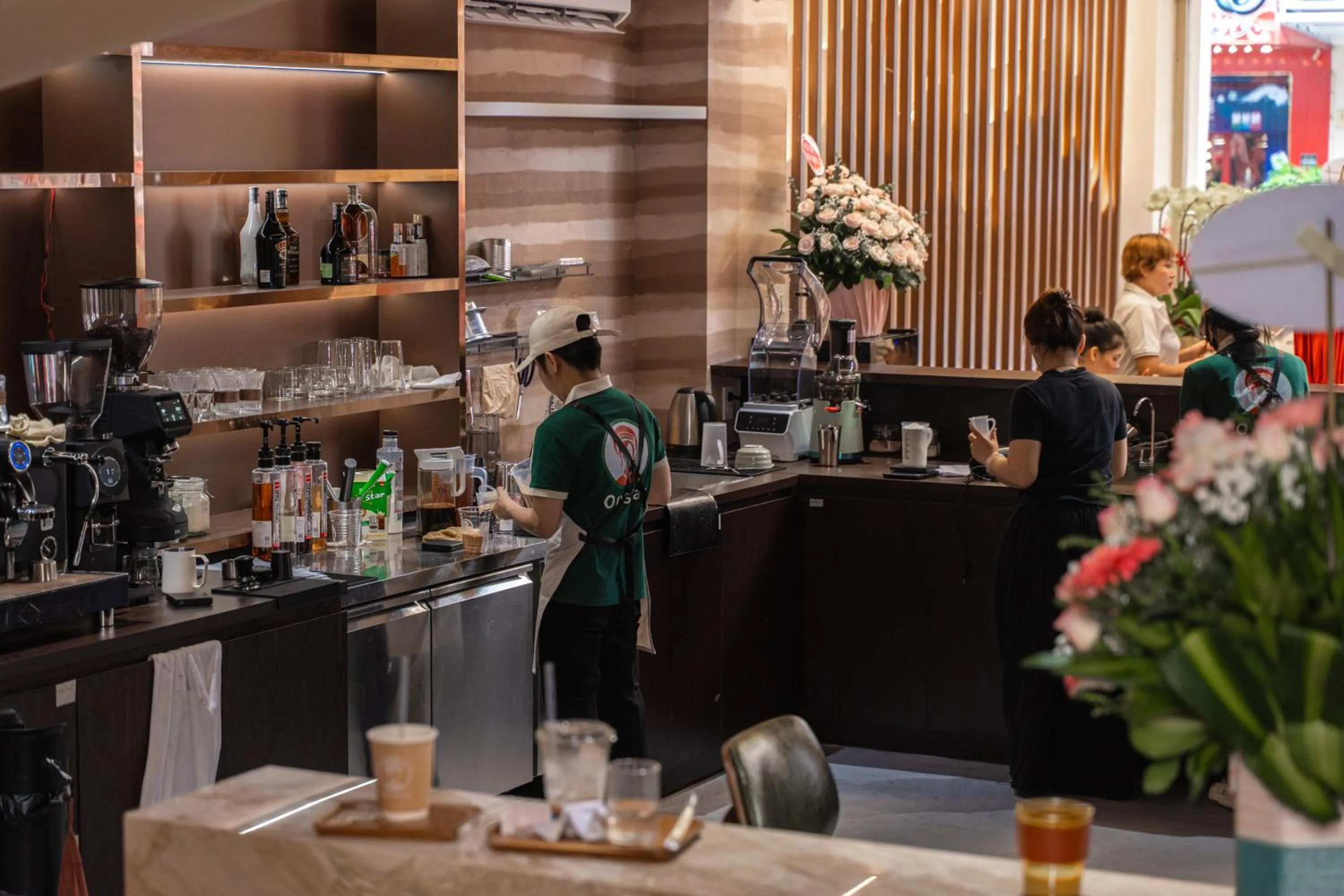 Coffee/tea facilities in Vienna Hotel VN