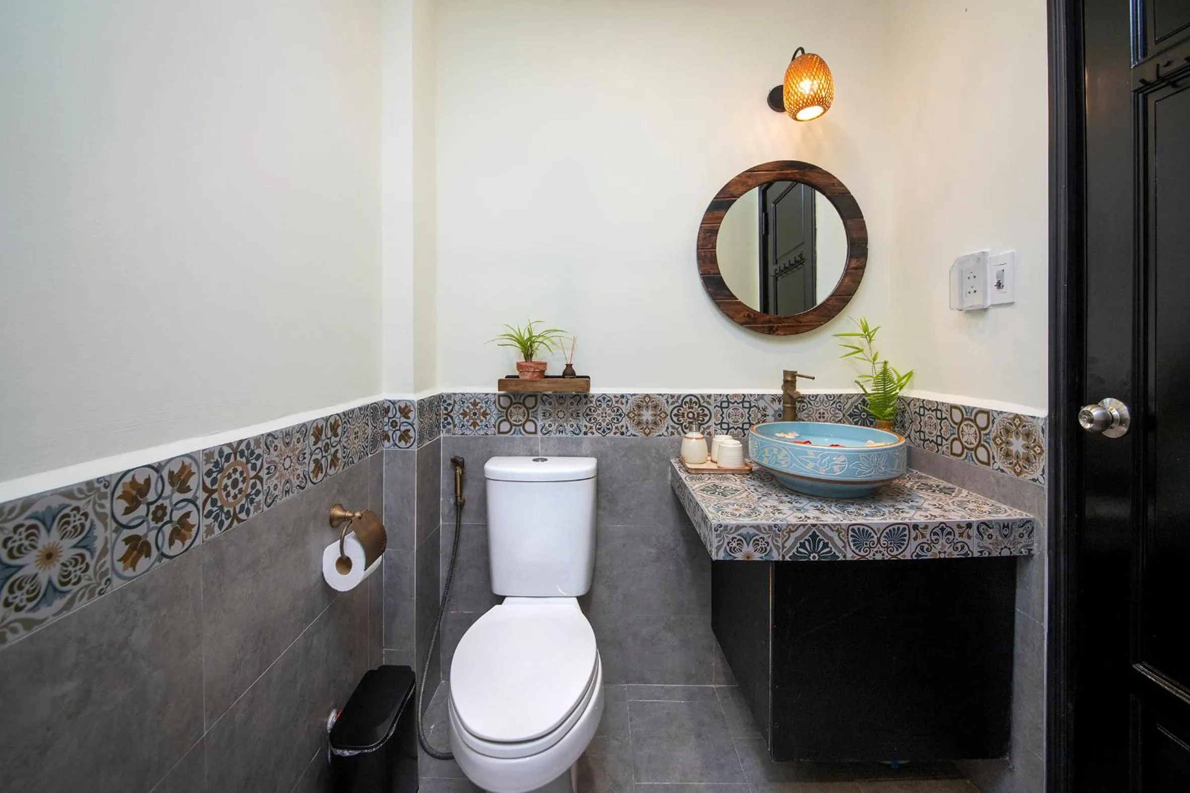 Toilet in Du Yen Hoi An Villa