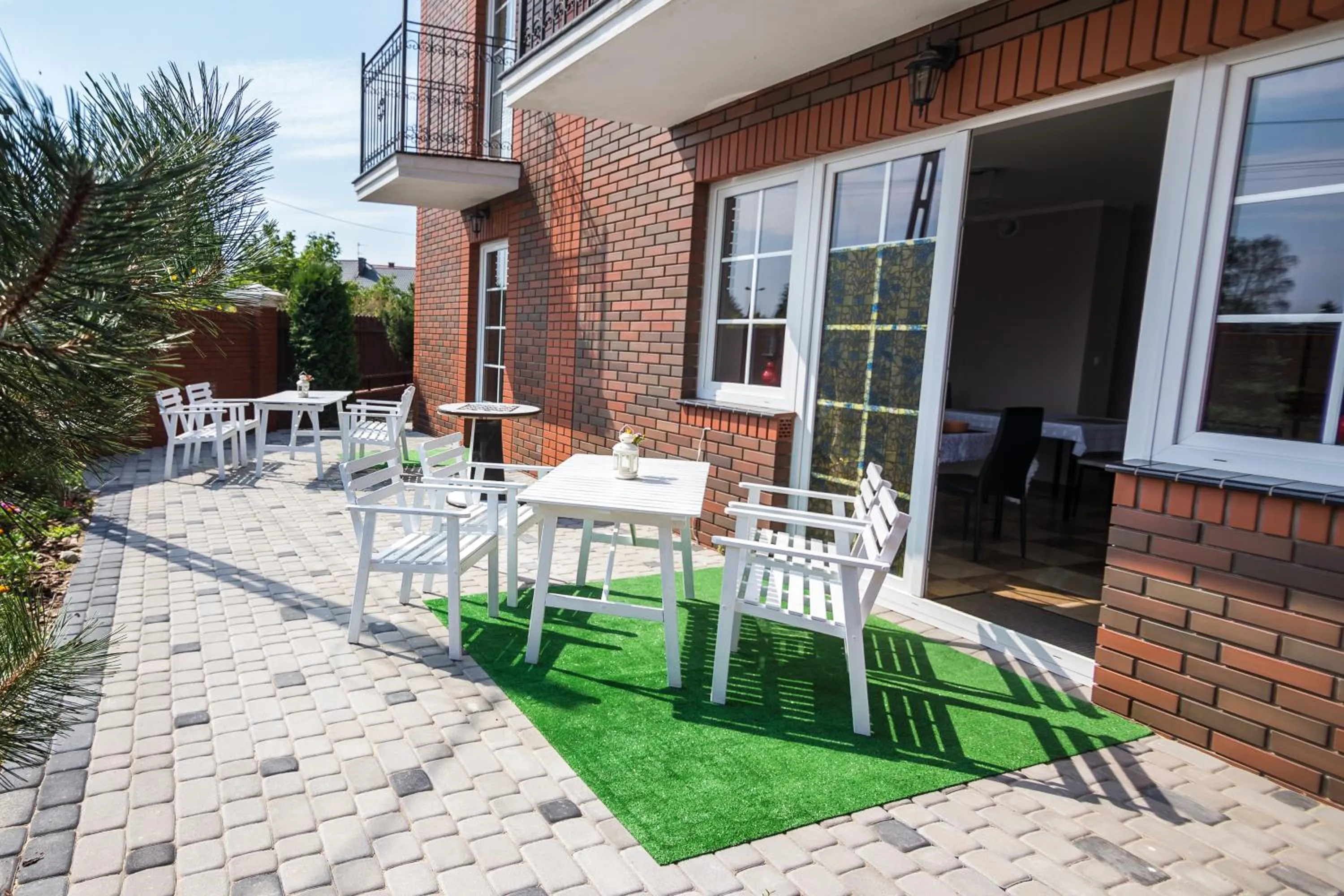 Garden in Villa Jeziorki 71